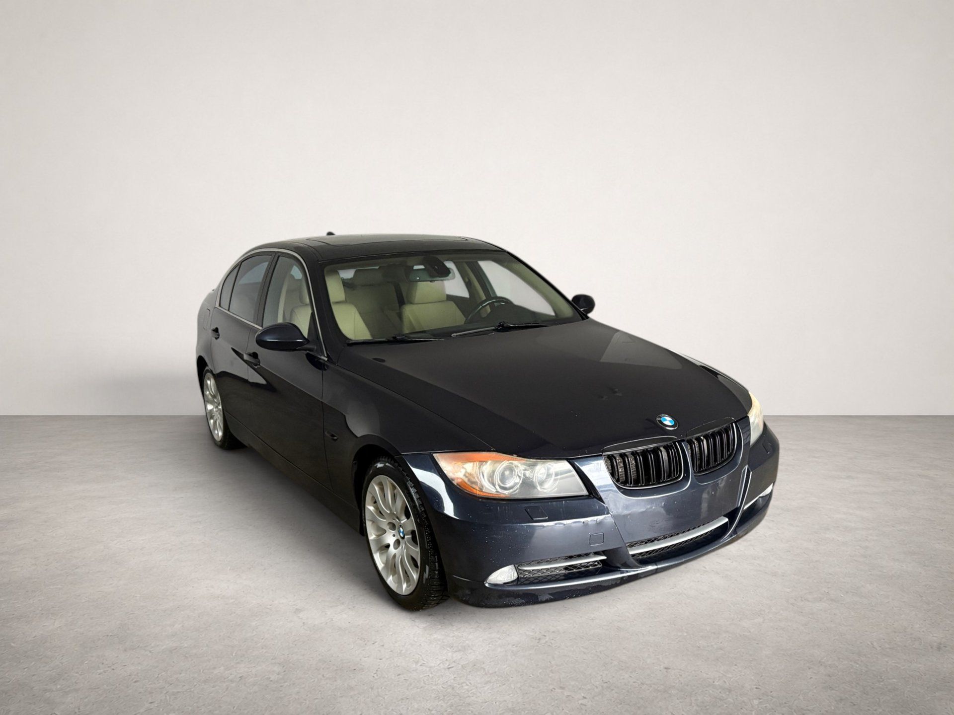 BMW 335xi 2008 - Image 4
