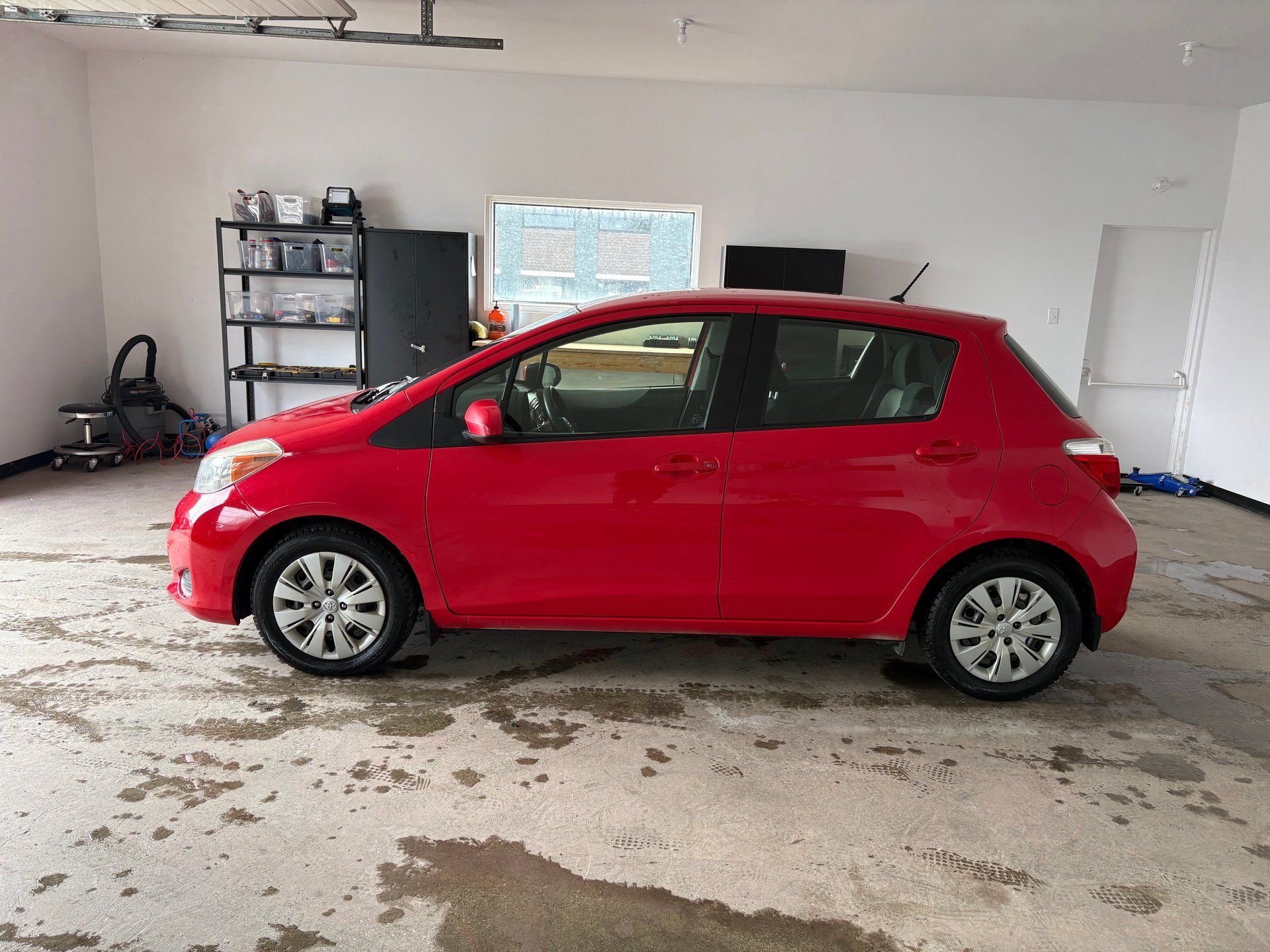 Toyota Yaris 2013 - Image 3