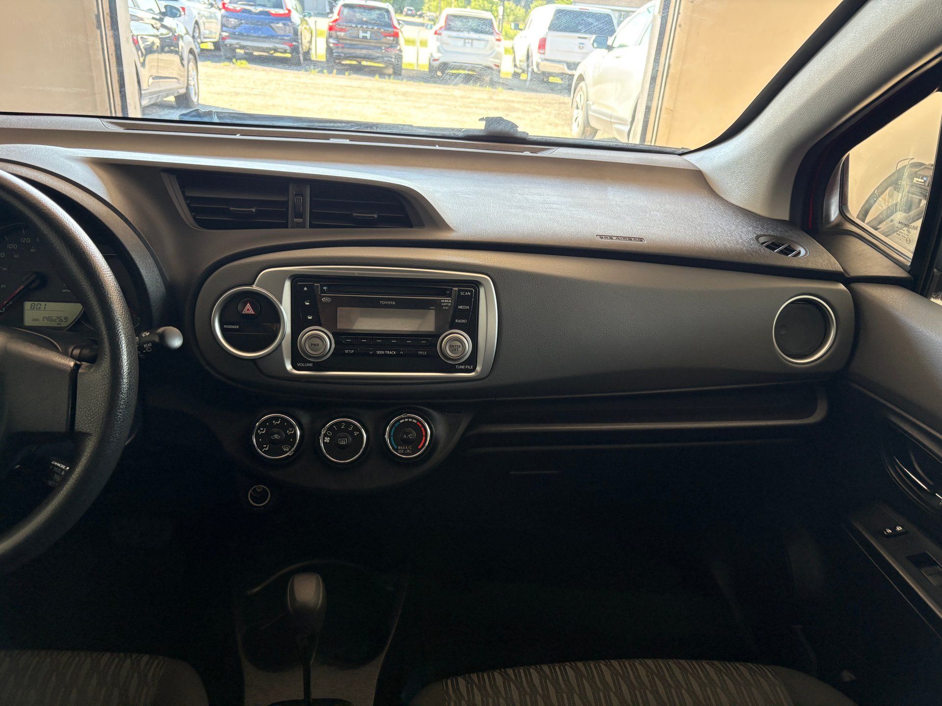 Toyota Yaris 2014 - Image 8