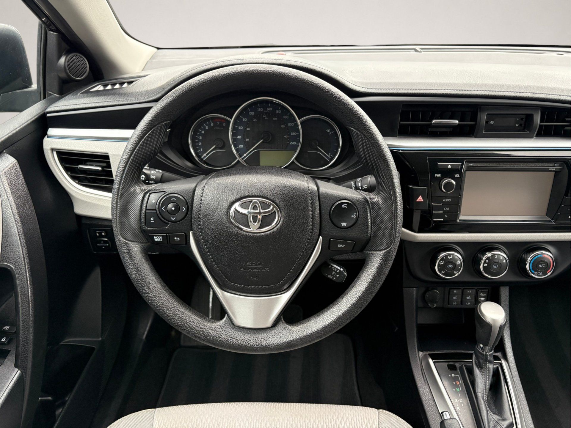 Toyota Corolla 2015 - Image 7