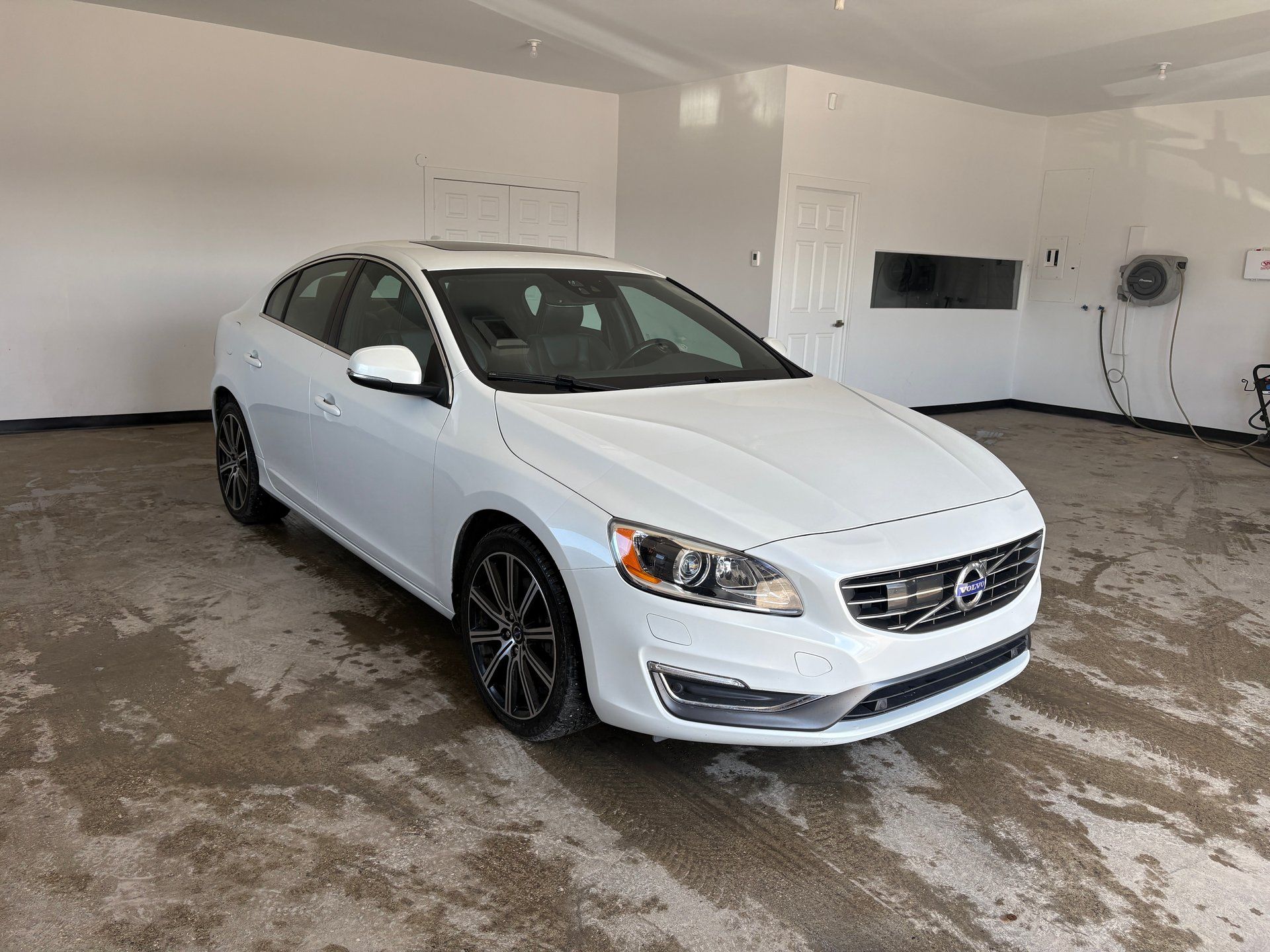 Volvo S60 2015 - Image 4