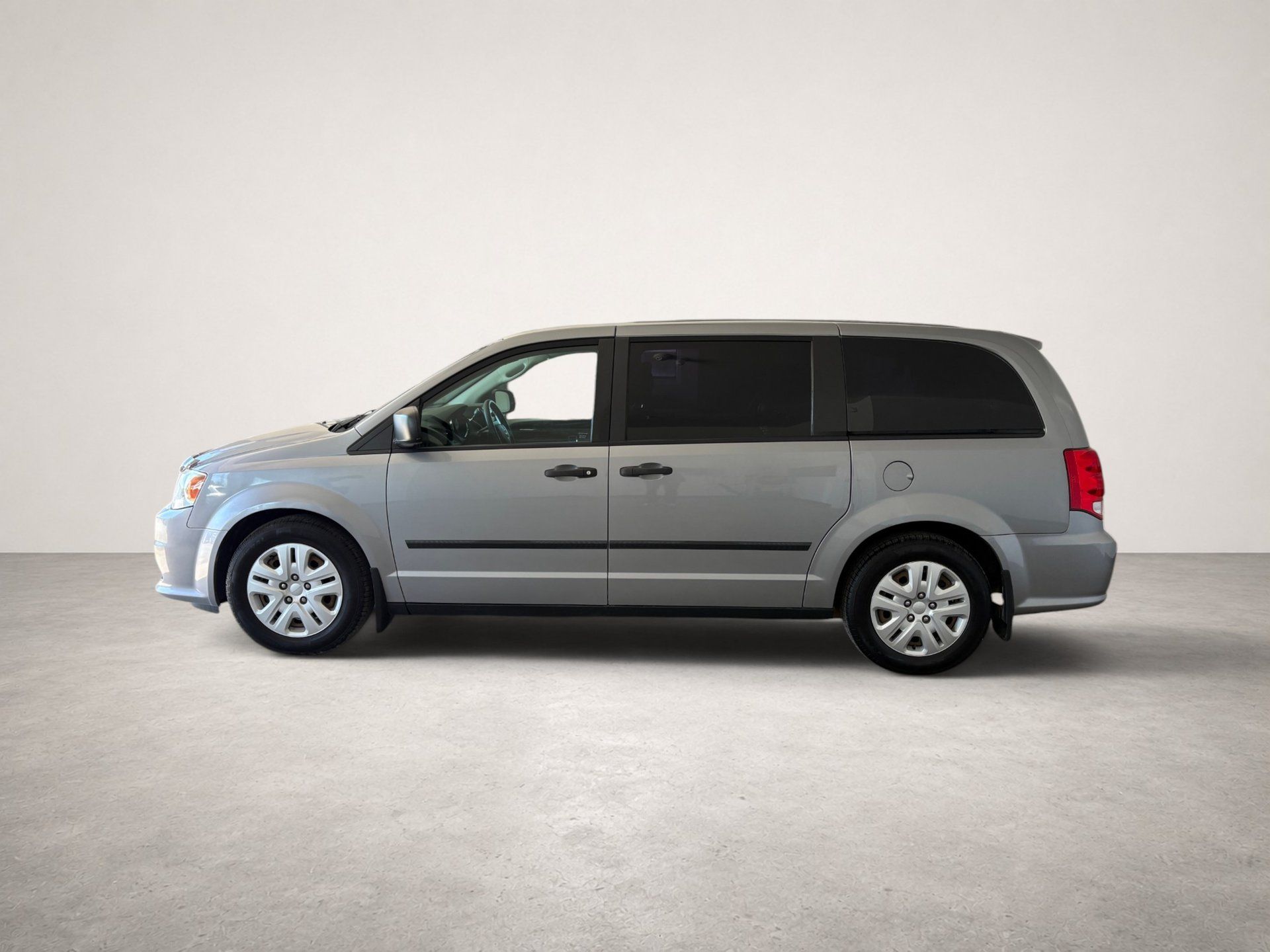 Dodge Grand Caravan 2015 - Image 3
