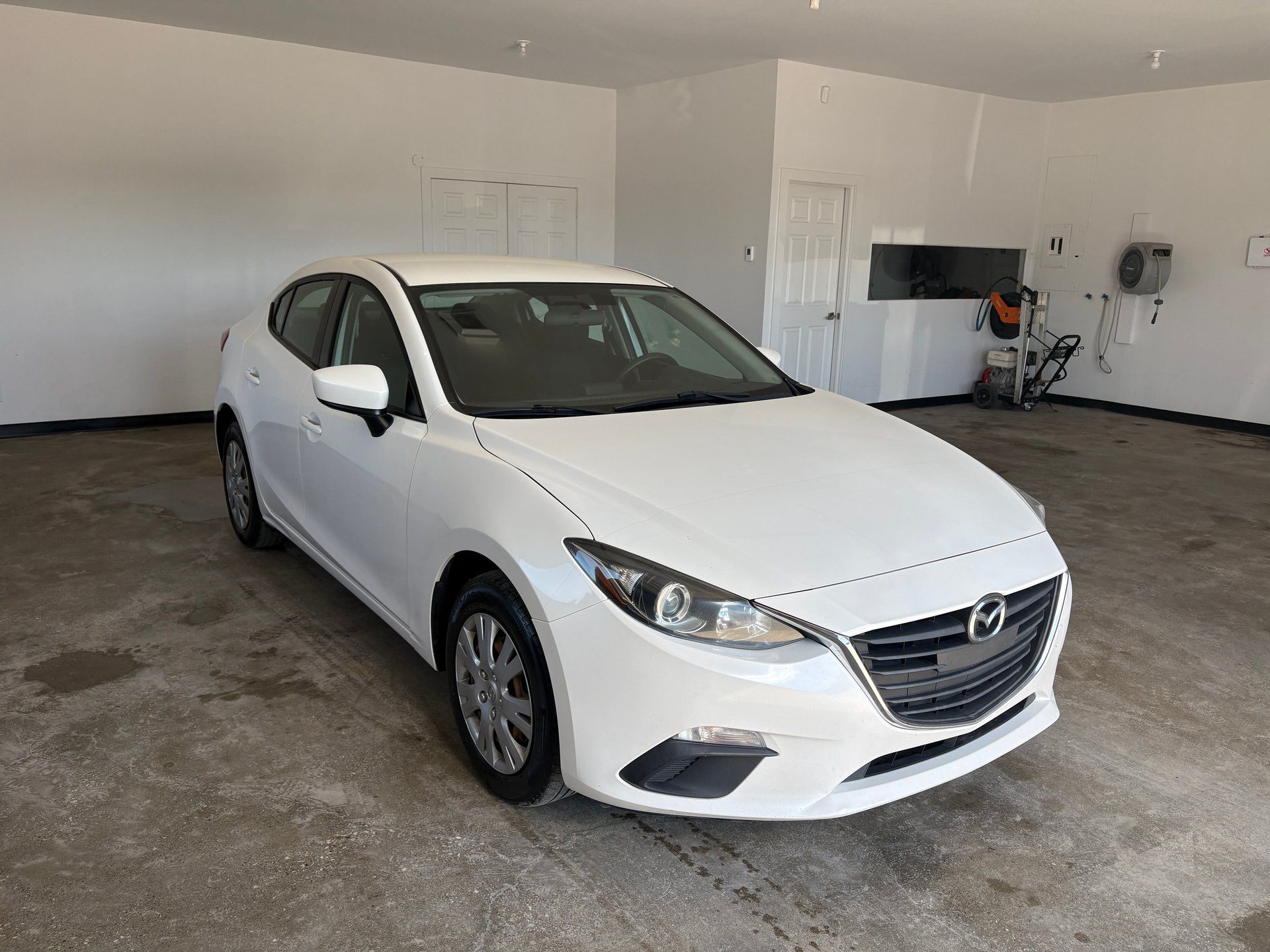 Mazda Mazda3 2015 - Image 4