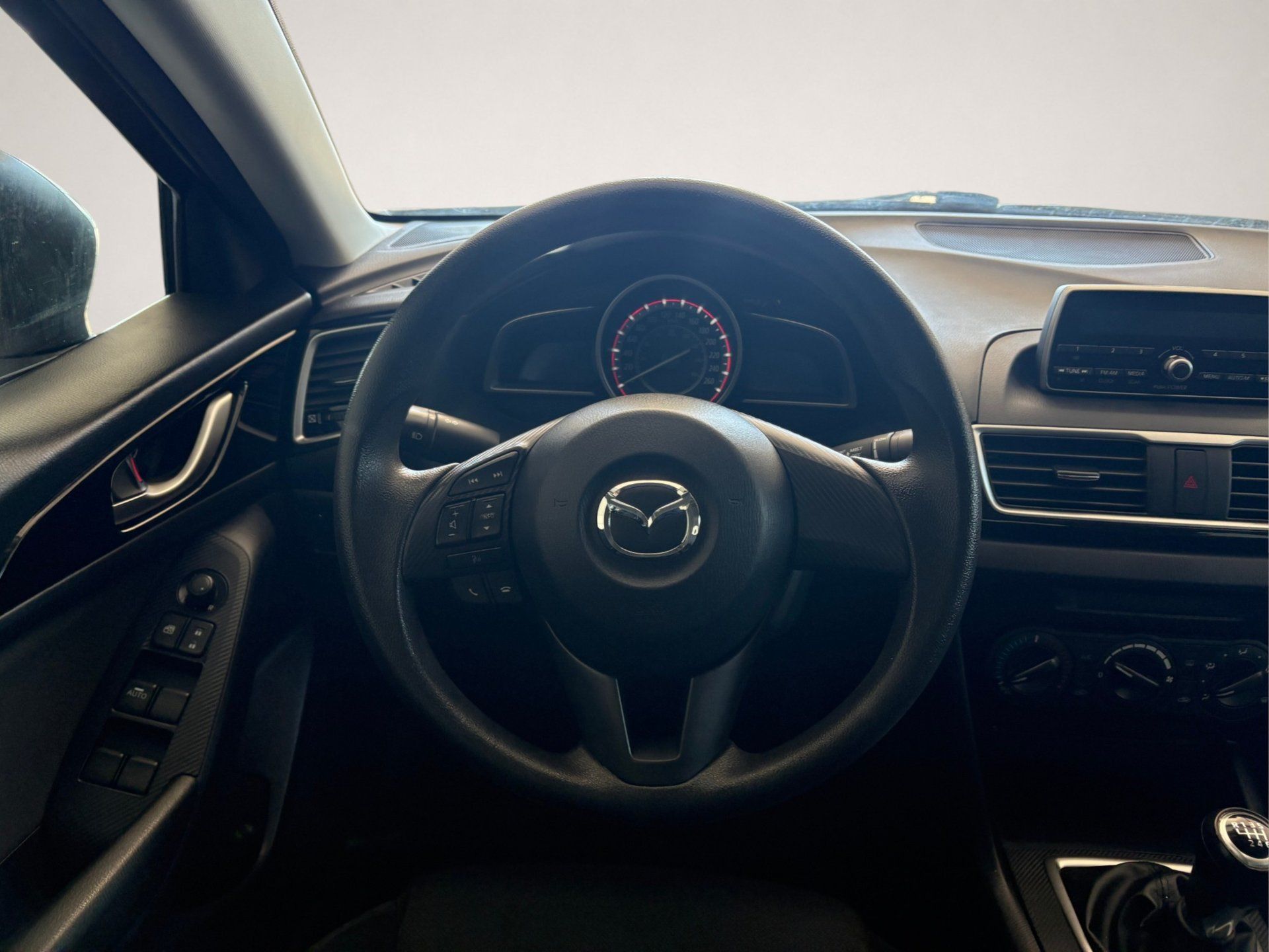 Mazda Mazda3 2015 - Image 7