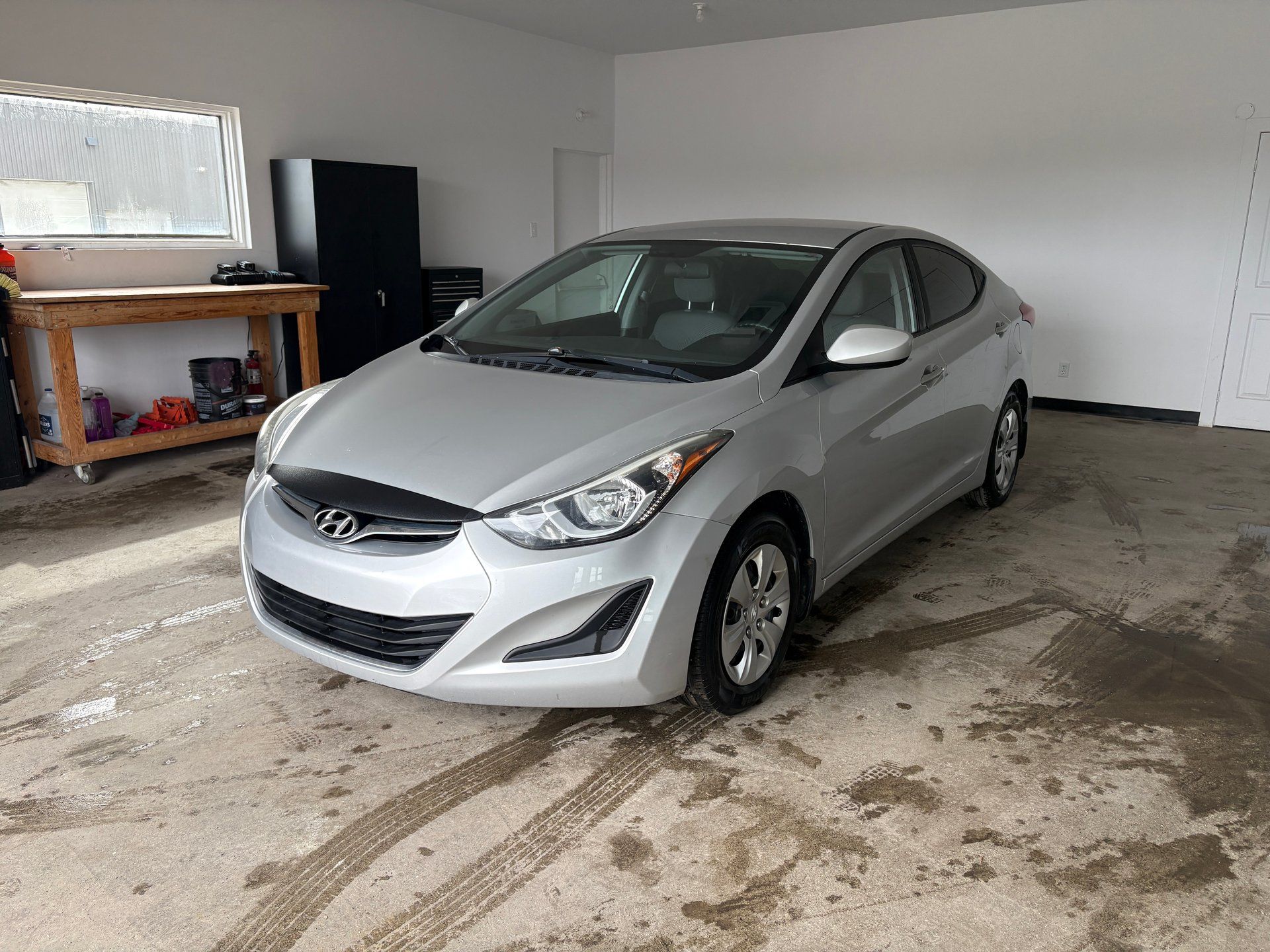 Hyundai Elantra 2015 - Image 2