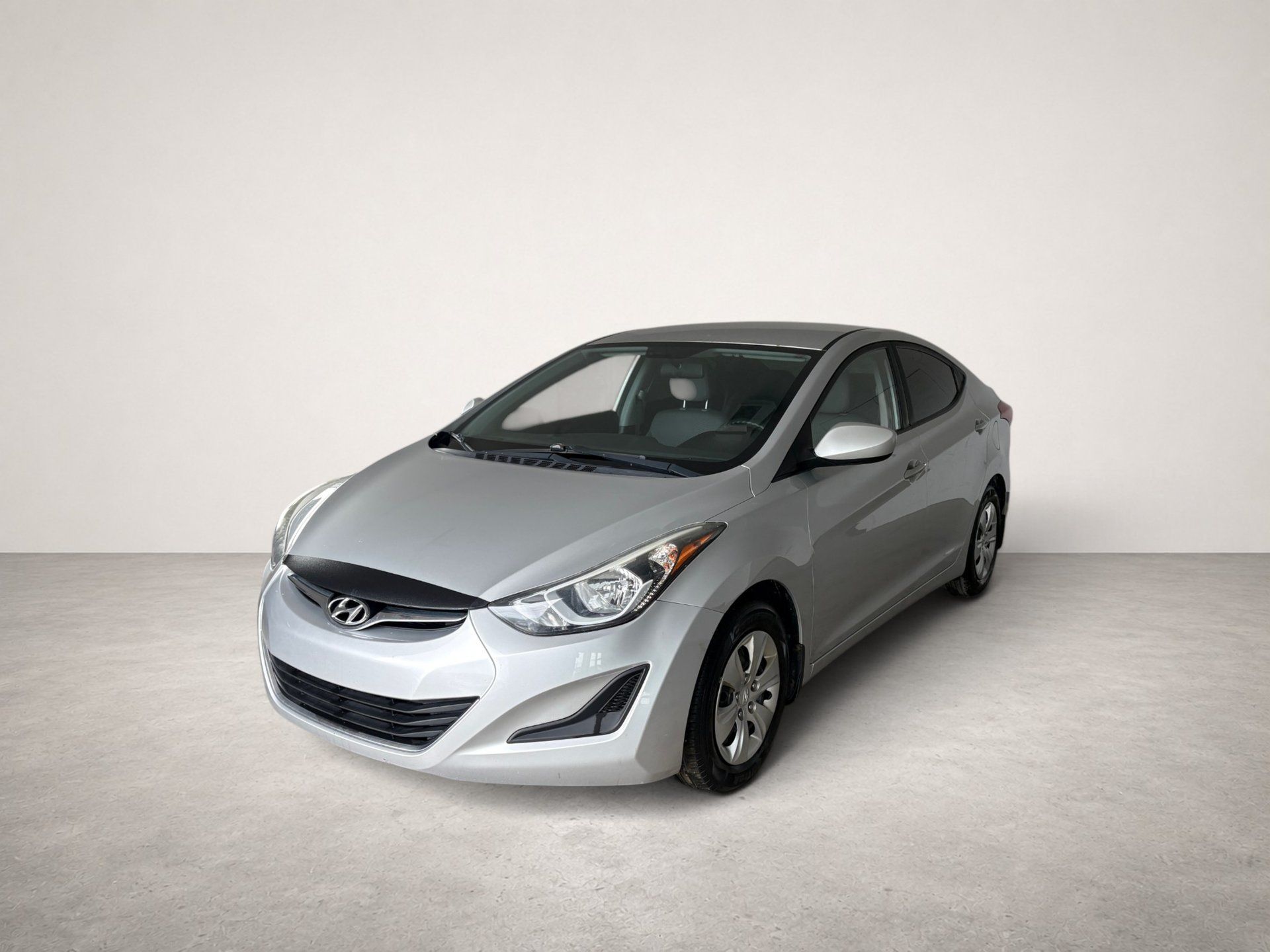Hyundai Elantra 2015 - Image 2