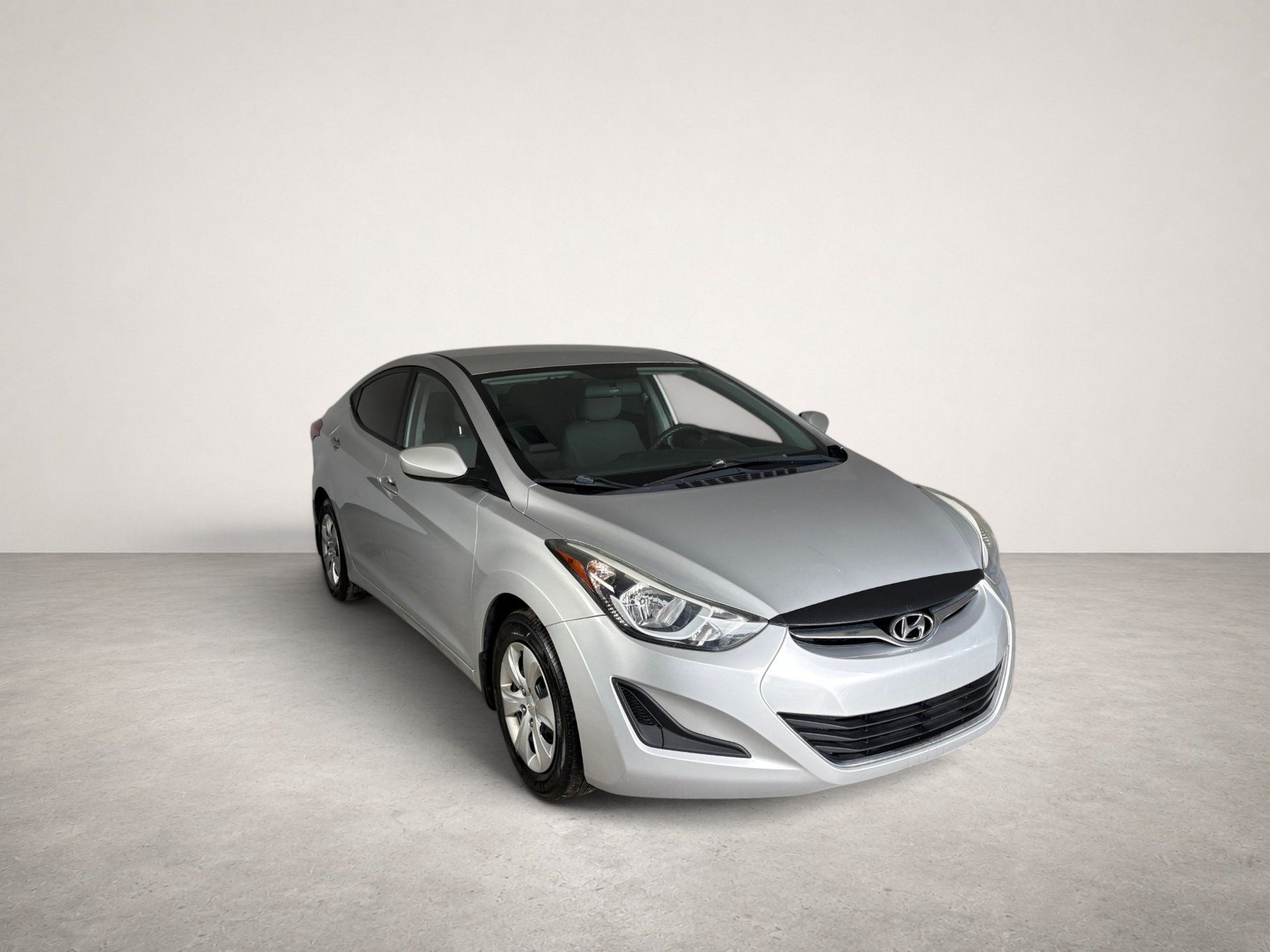 Hyundai Elantra 2015 - Image 4