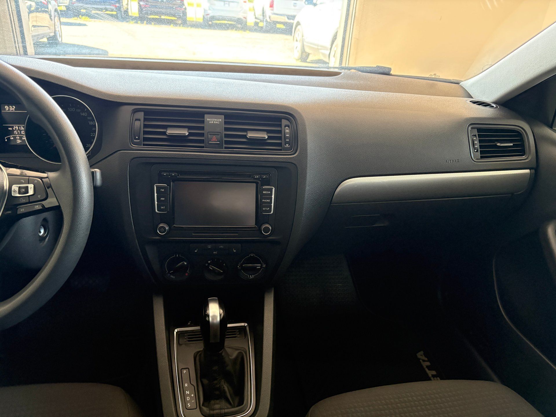 Volkswagen Jetta 2015 - Image 8