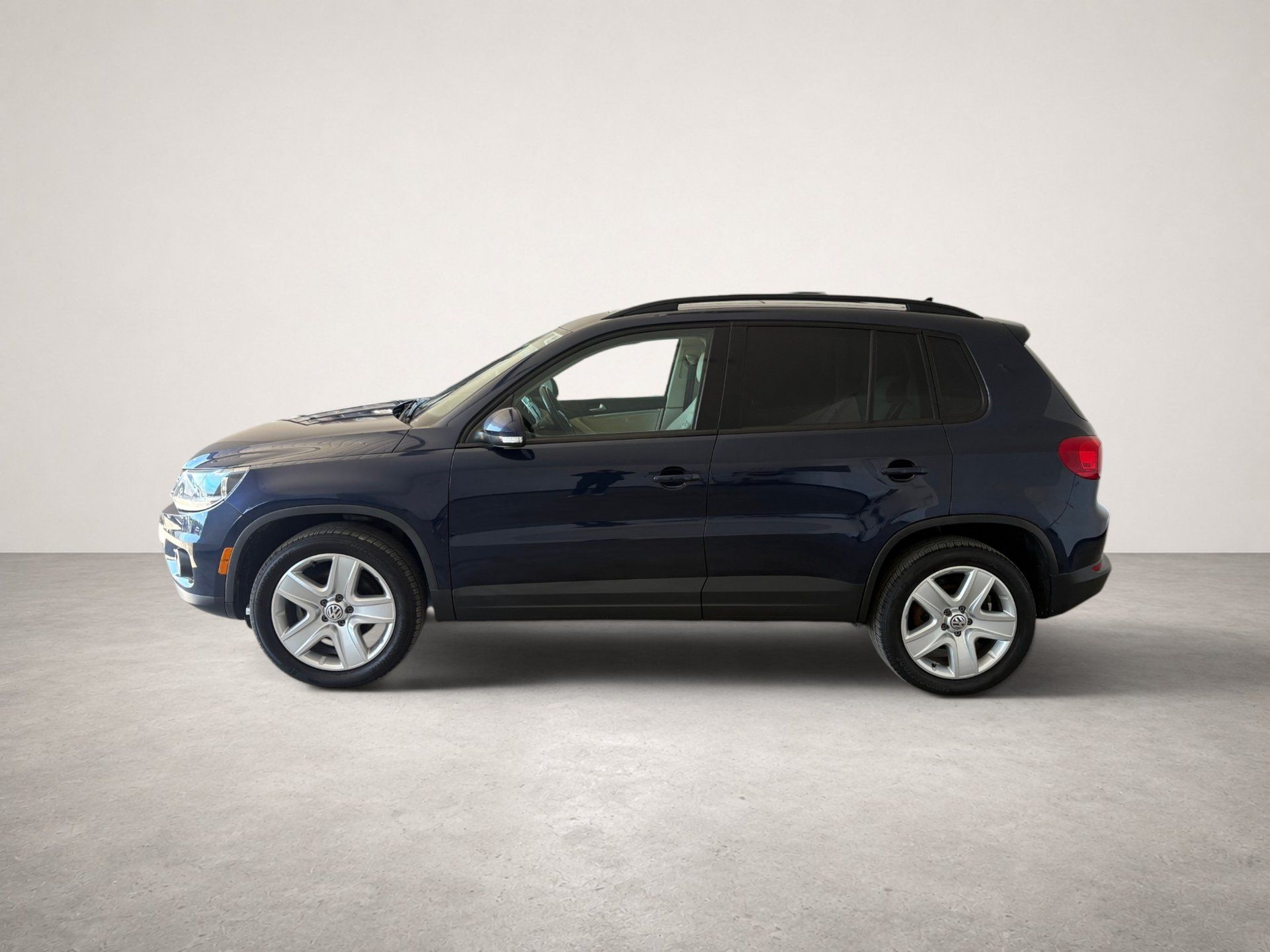 Volkswagen Tiguan 2016 - Image 3