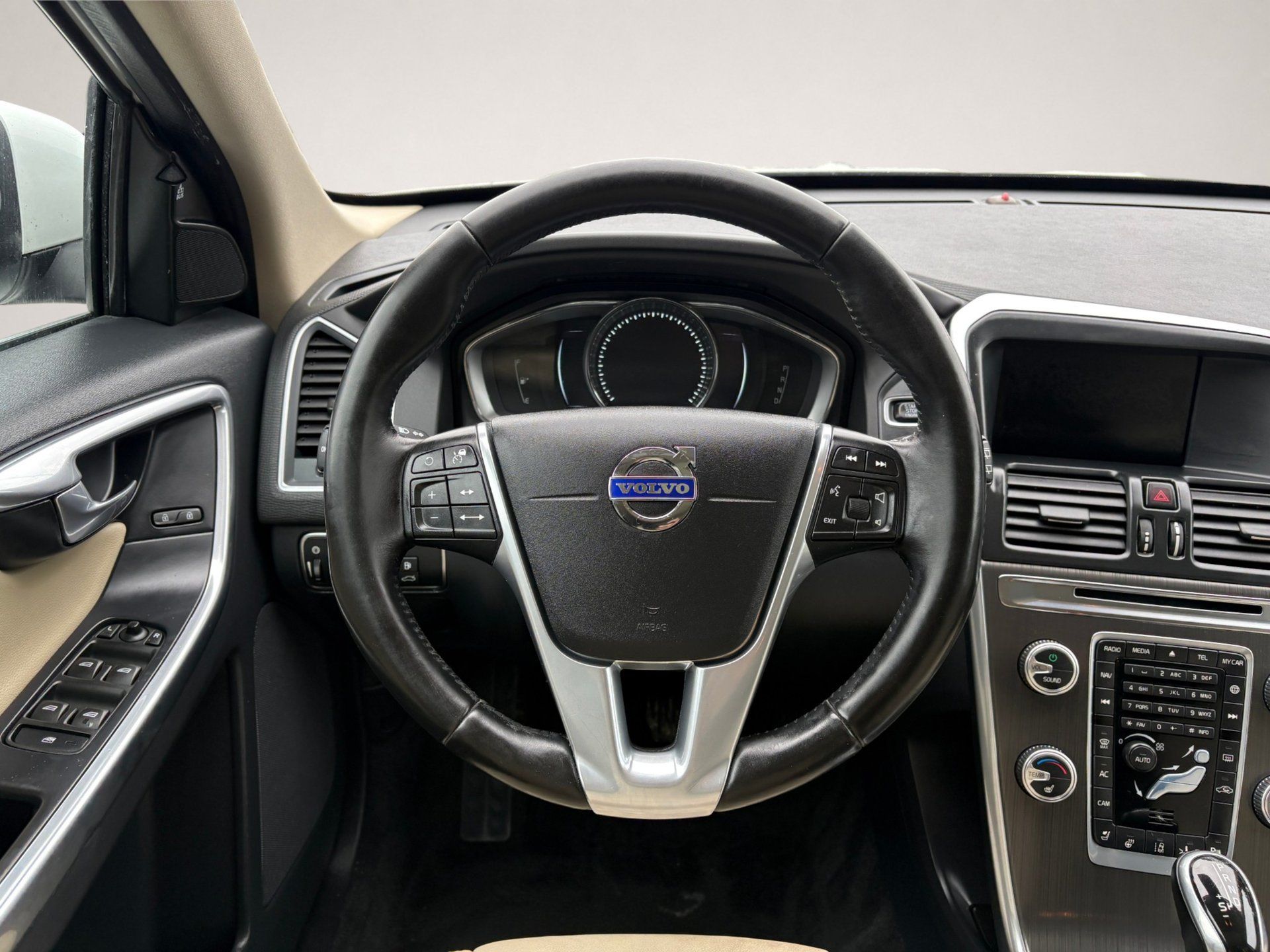 Volvo XC60 2016 - Image 7