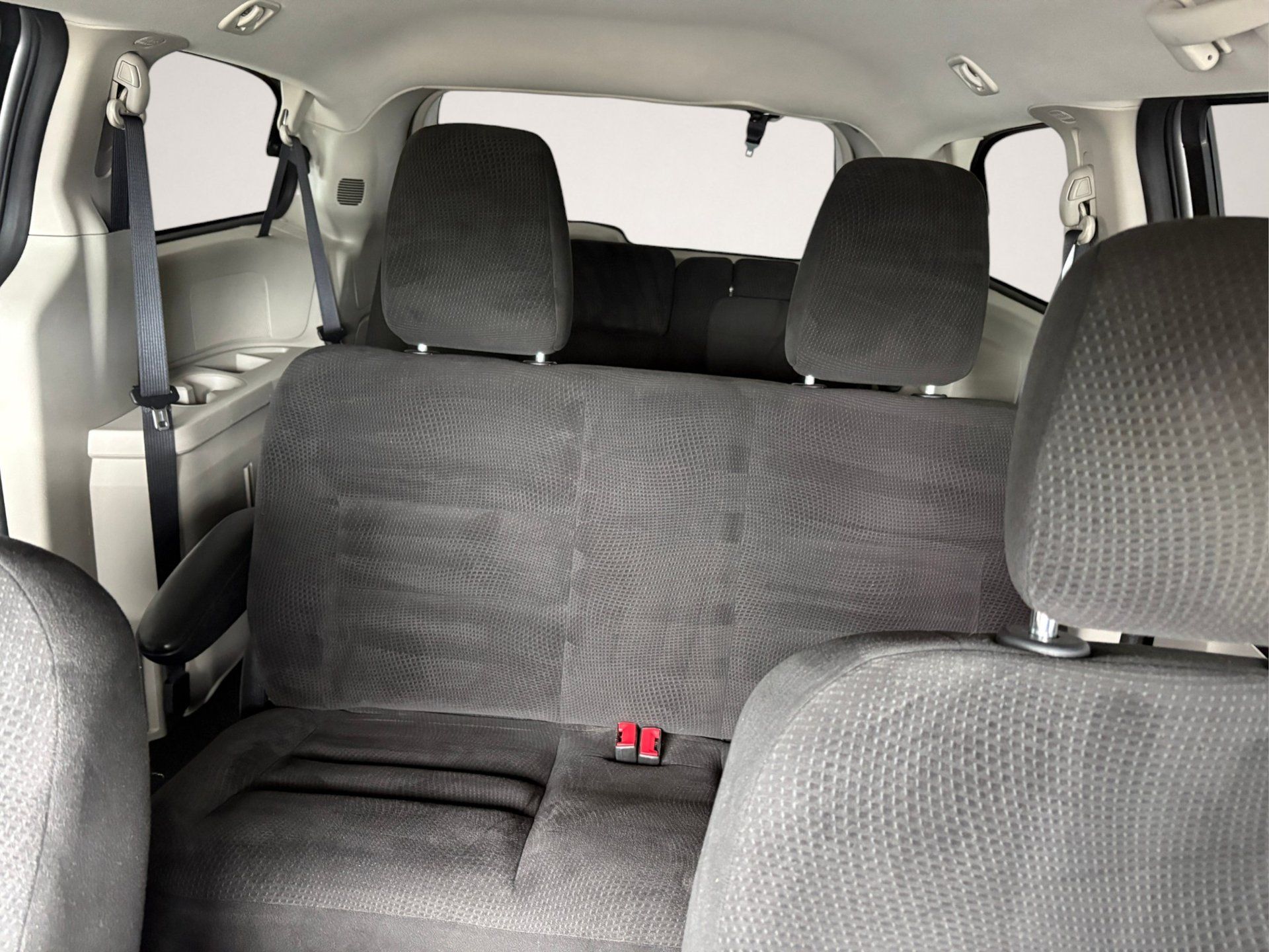 Dodge Grand Caravan 2016 - Image 9