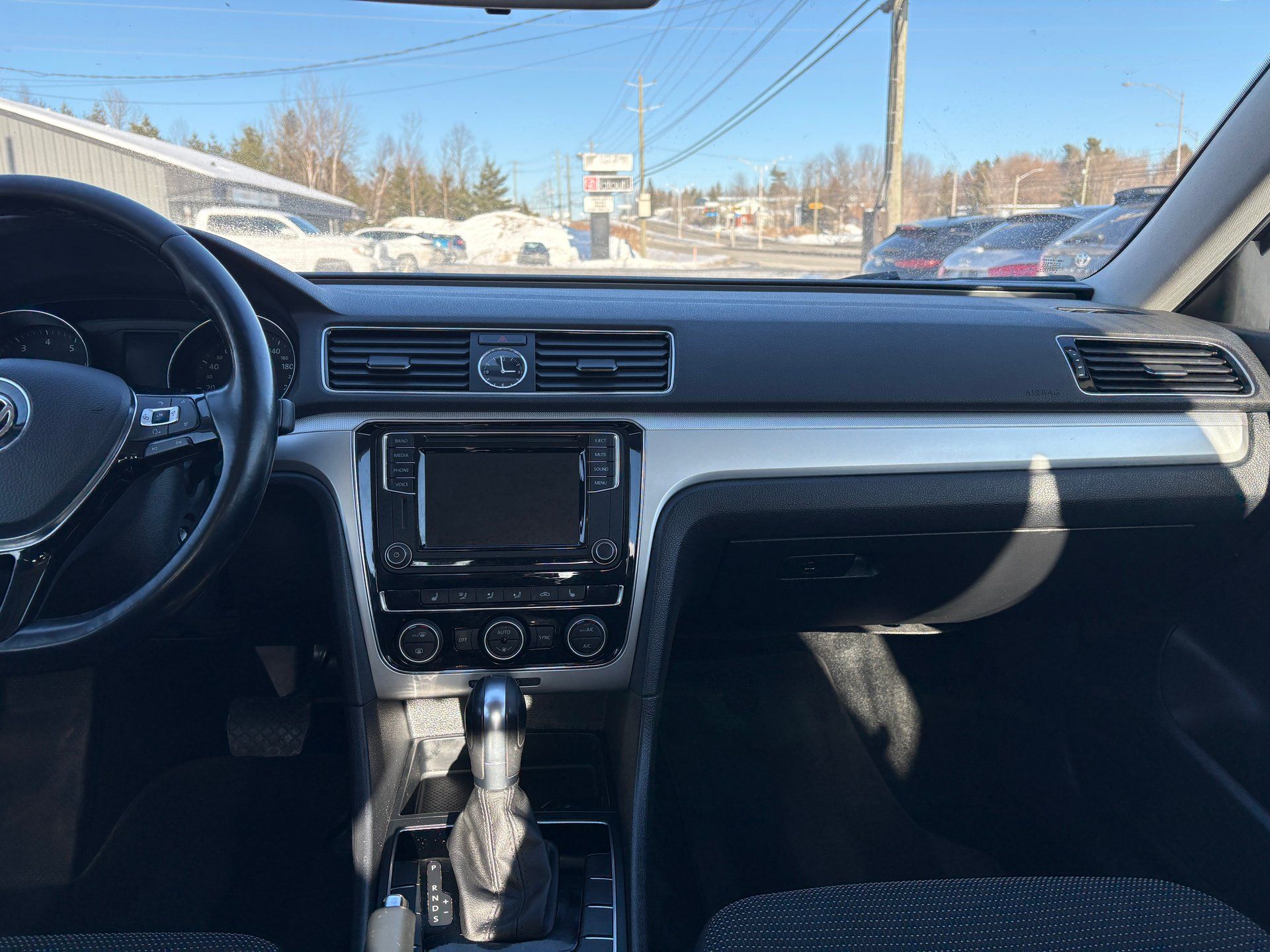 Volkswagen Passat 2017 - Image 7