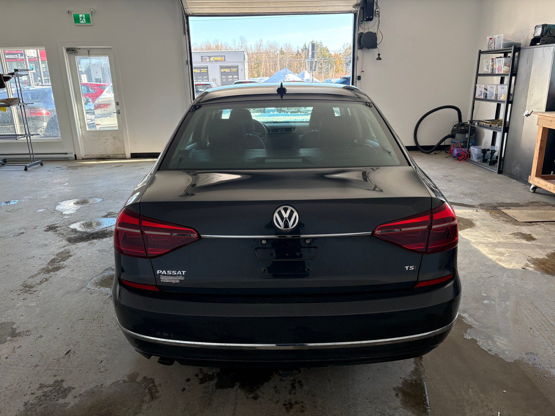 Volkswagen Passat 2017 - Image 5