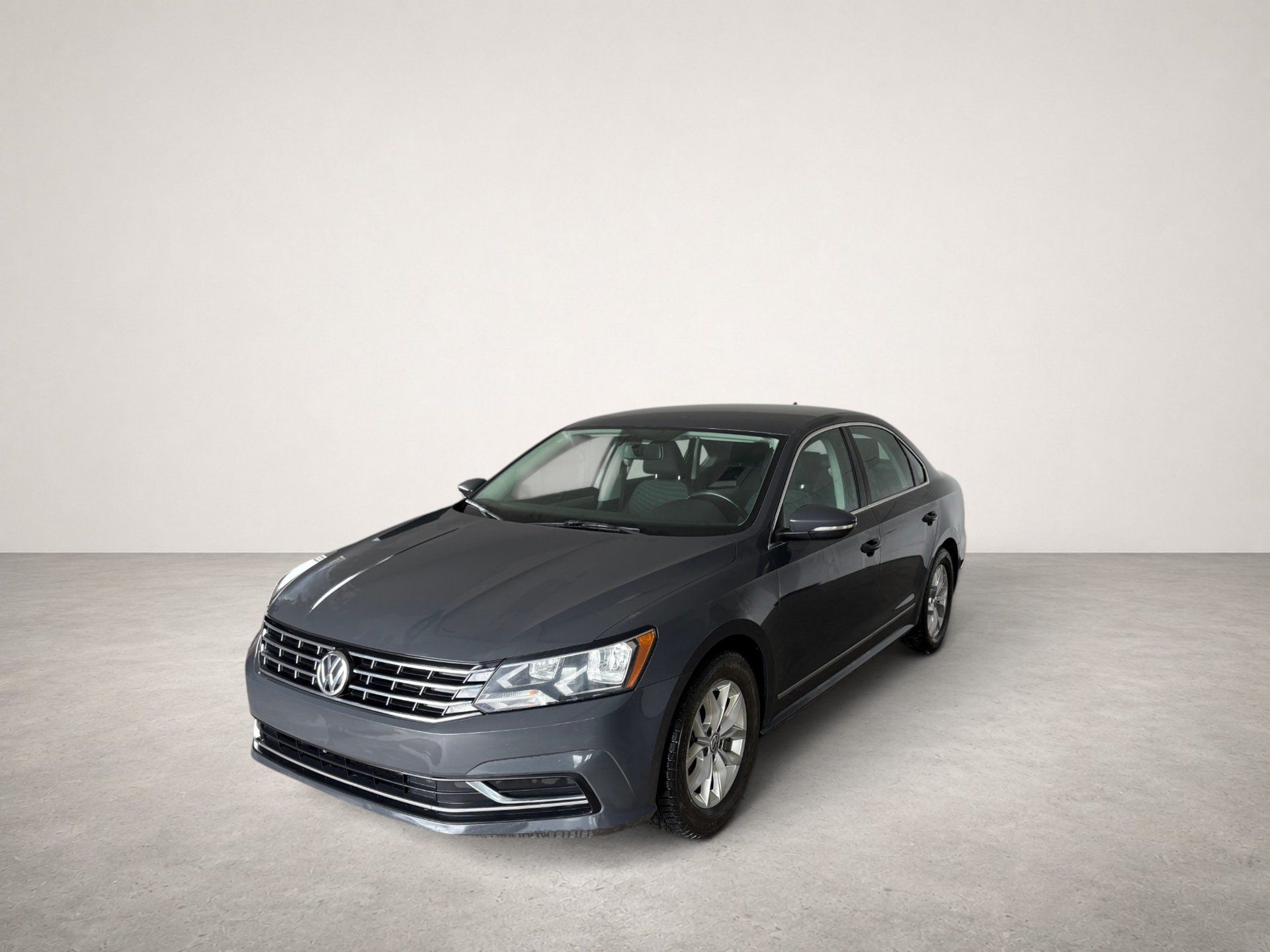 Volkswagen Passat 2017 - Image 2
