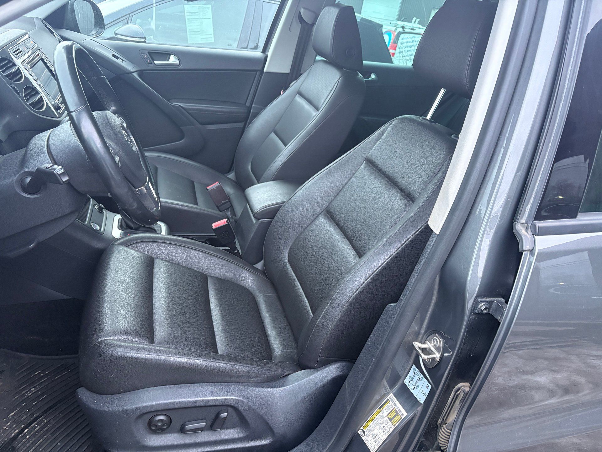 Volkswagen Tiguan 2017 - Image 6