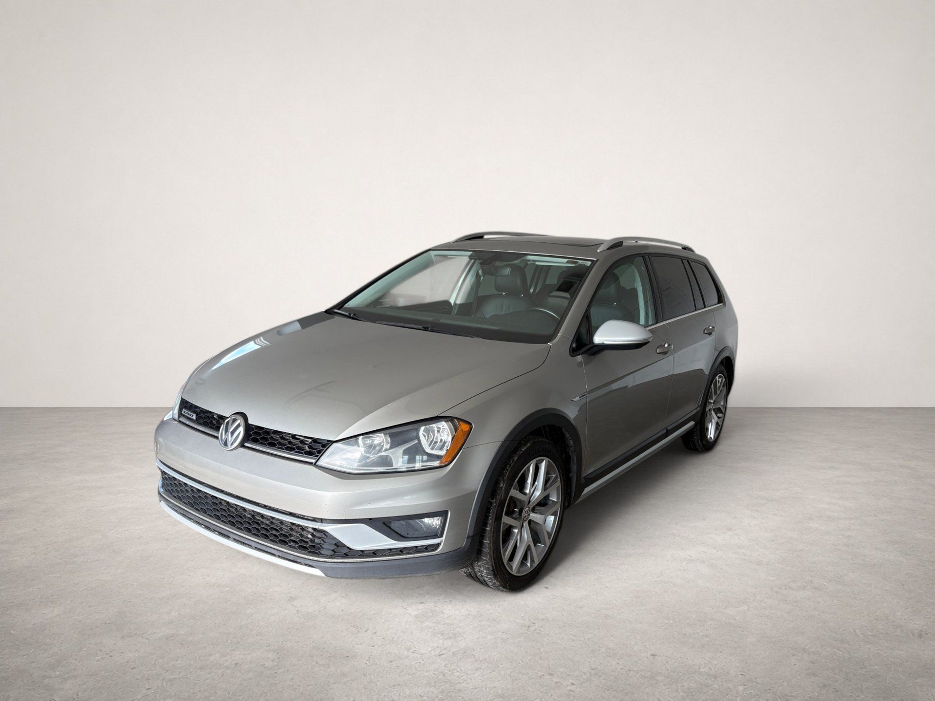 Volkswagen Golf Alltrack 2017 - Image 2