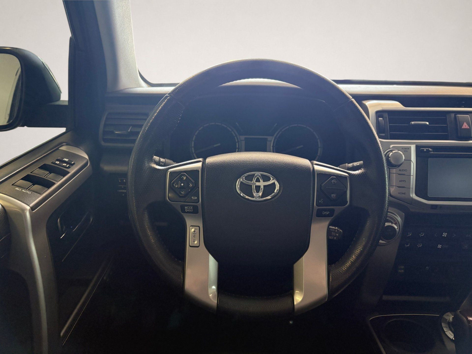 Toyota 4Runner 2017 - Image 7