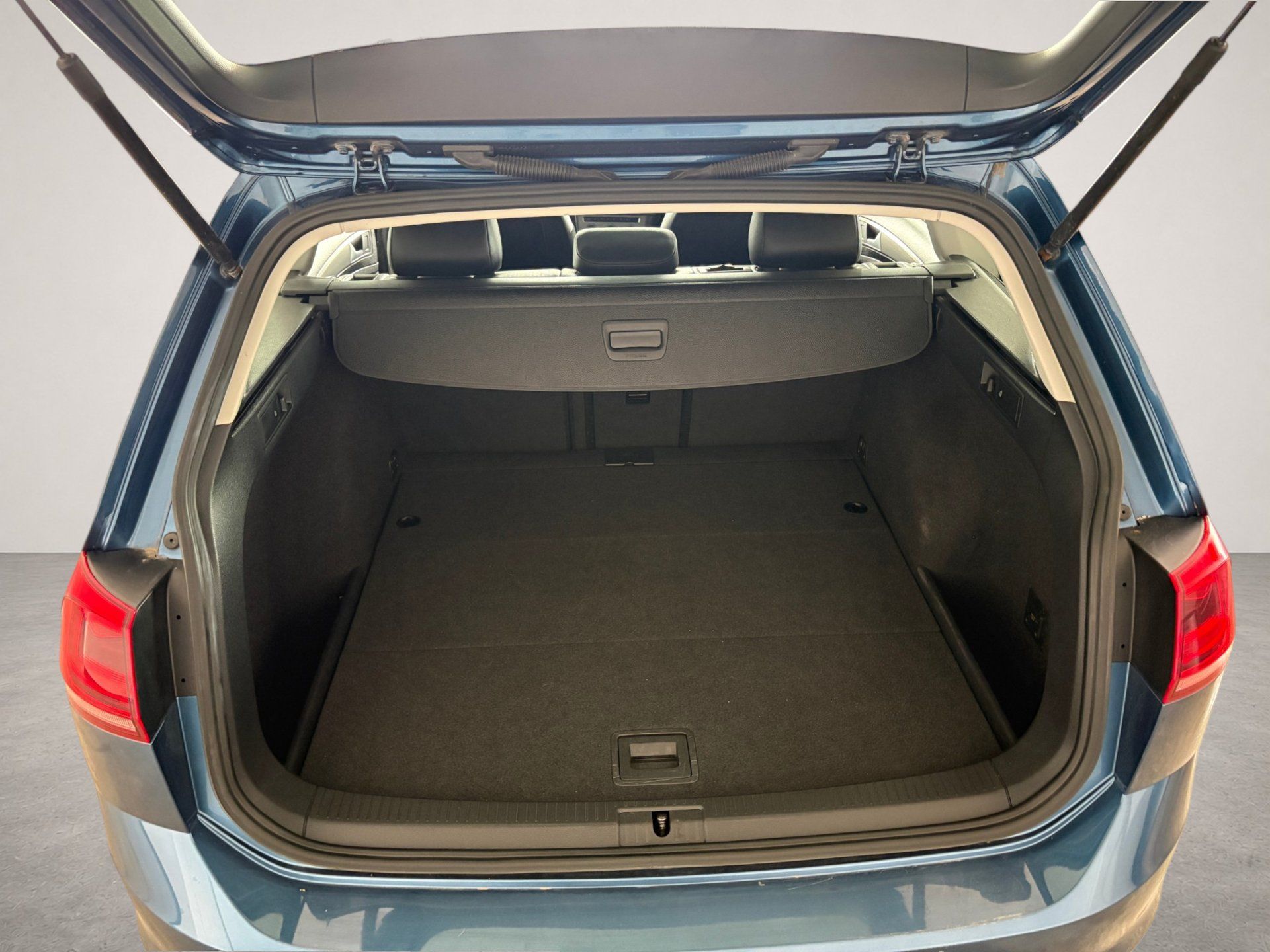 Volkswagen Golf SportWagen 2017 - Image 10