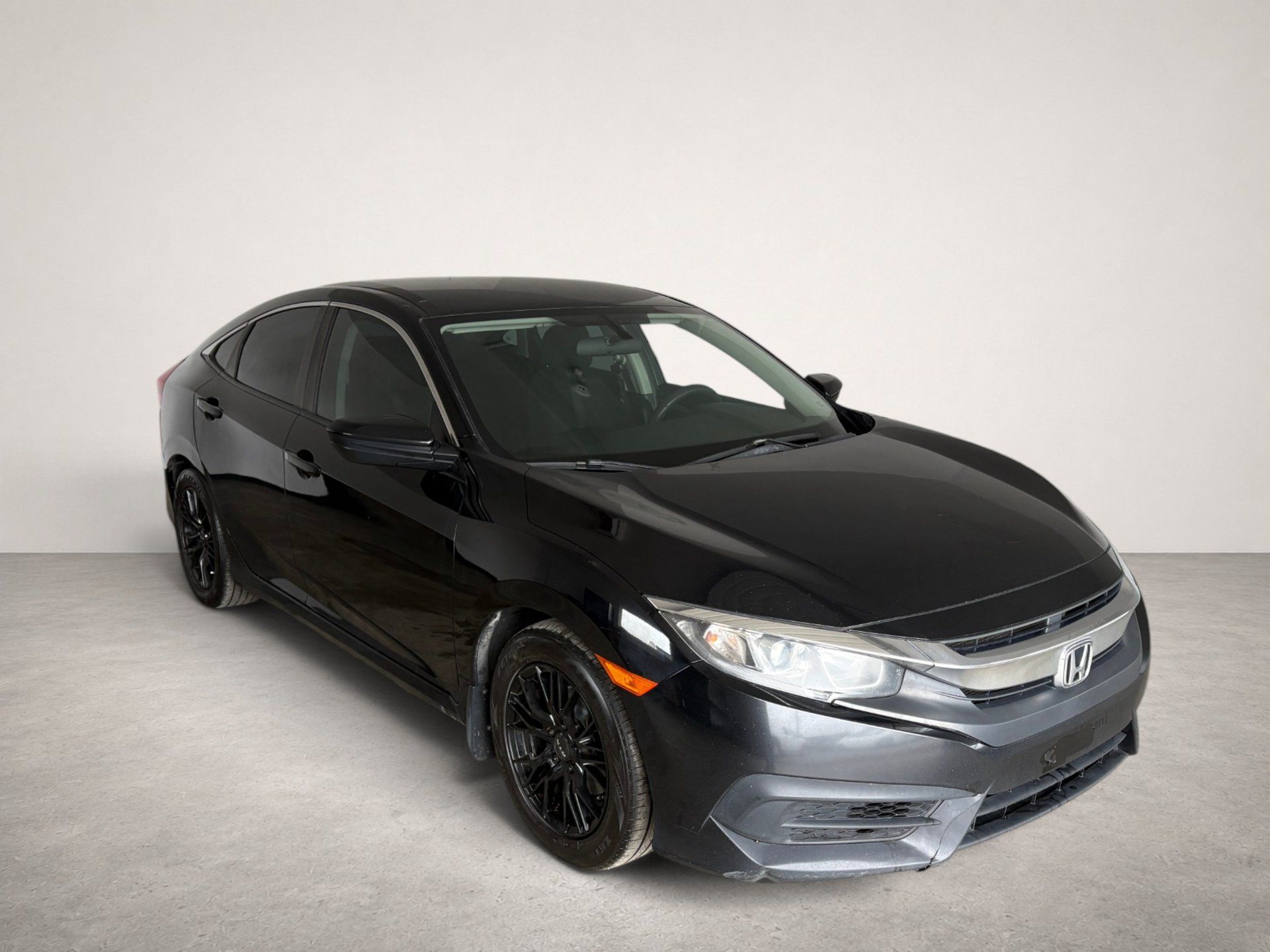 Honda Civic 2017 - Image 4