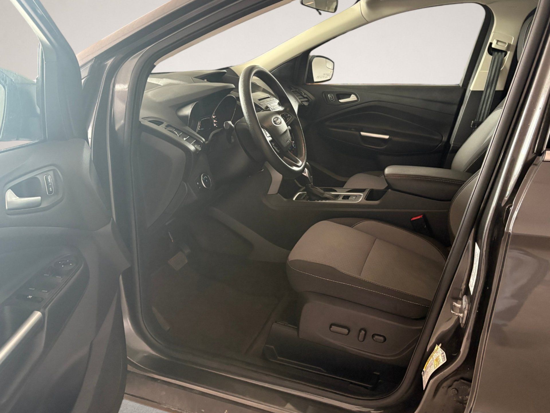Ford Escape 2018 - Image 6