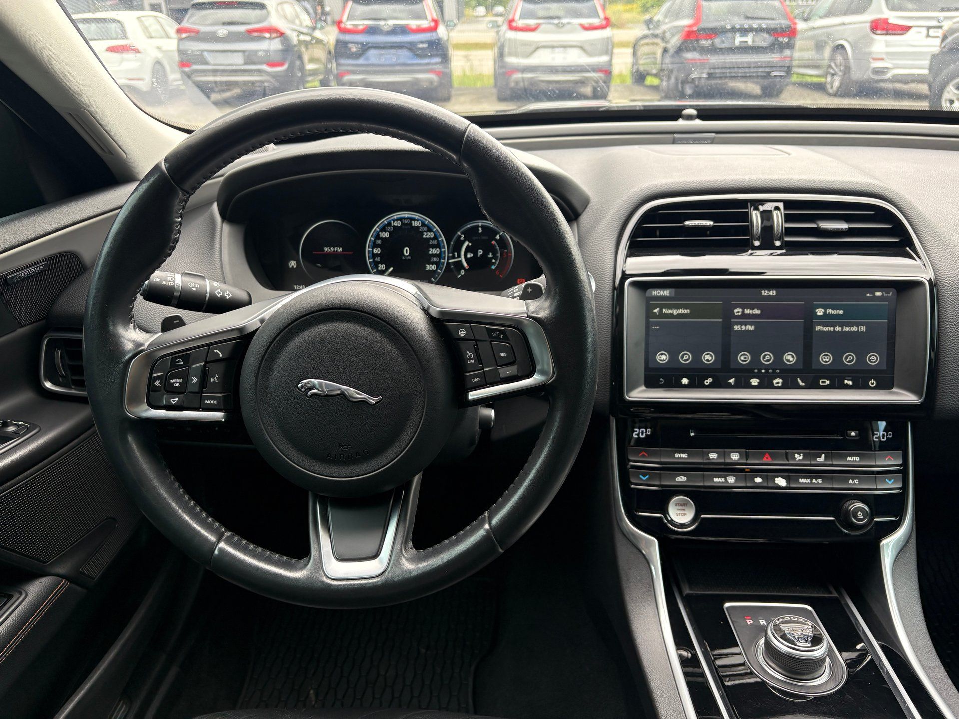 Jaguar XE 2018 - Image 7