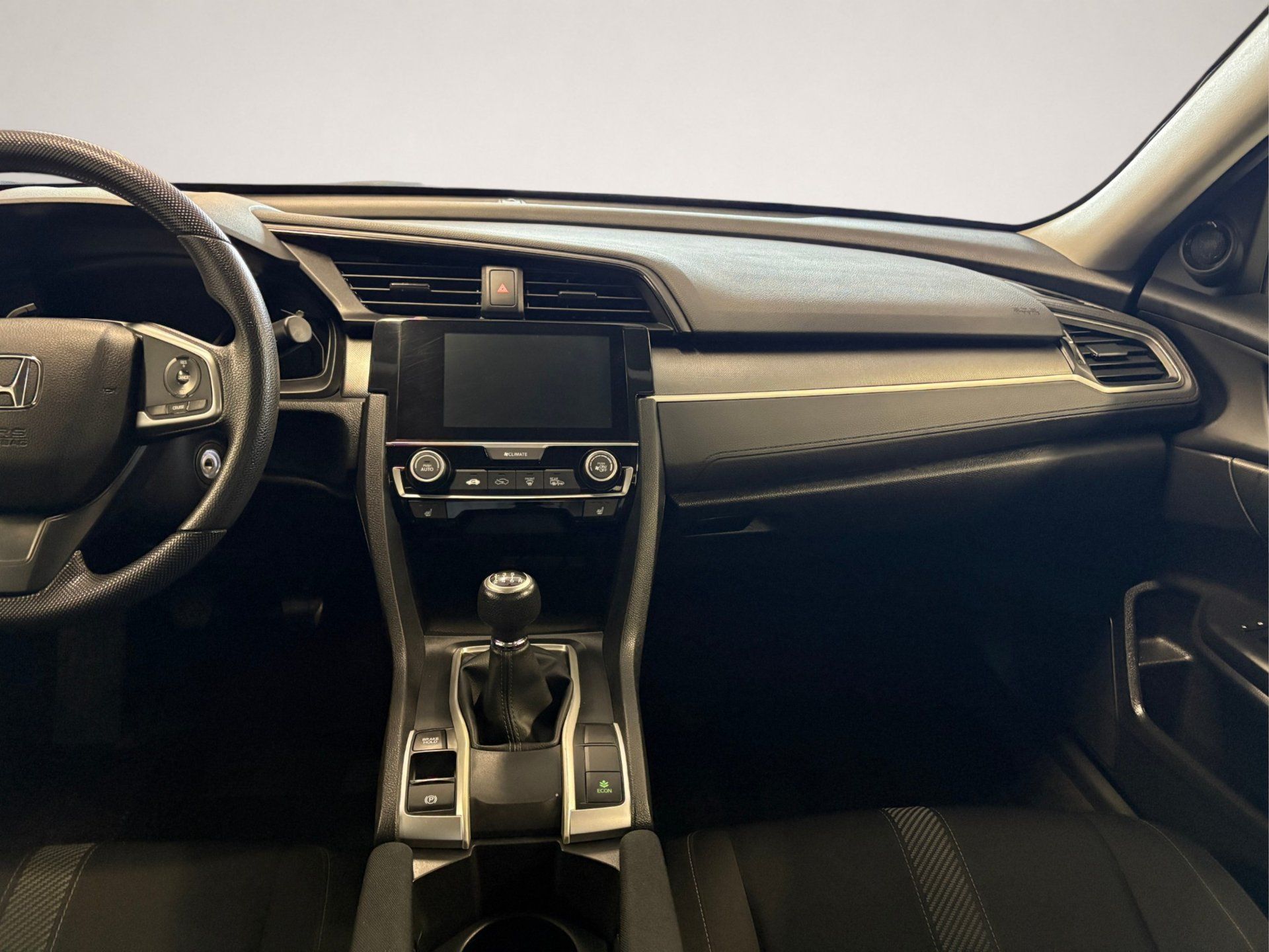 Honda Civic 2018 - Image 8