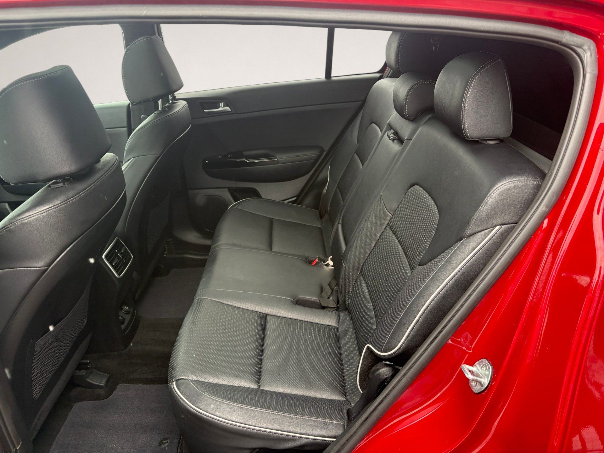 Kia Sportage 2022 - Image 9