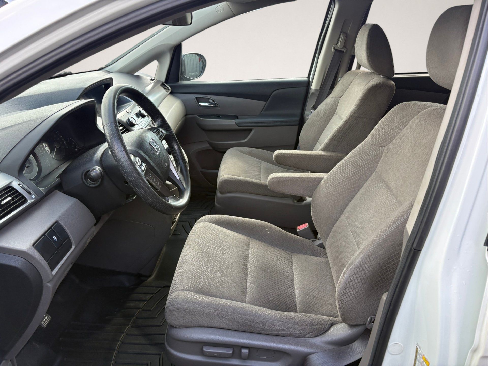 Honda Odyssey 2014 - Thumbnail 6
