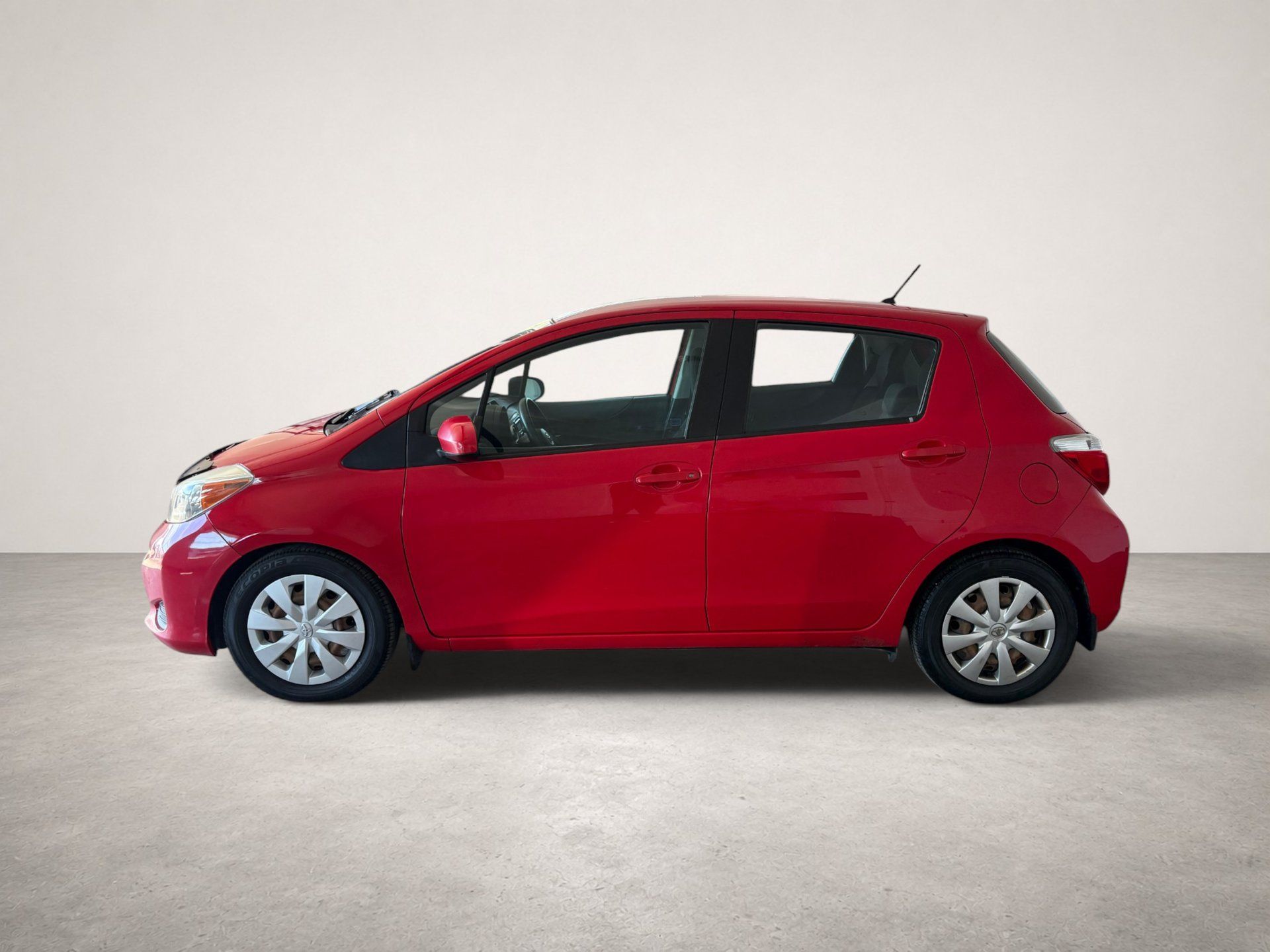 Toyota Yaris 2014 - Thumbnail 3