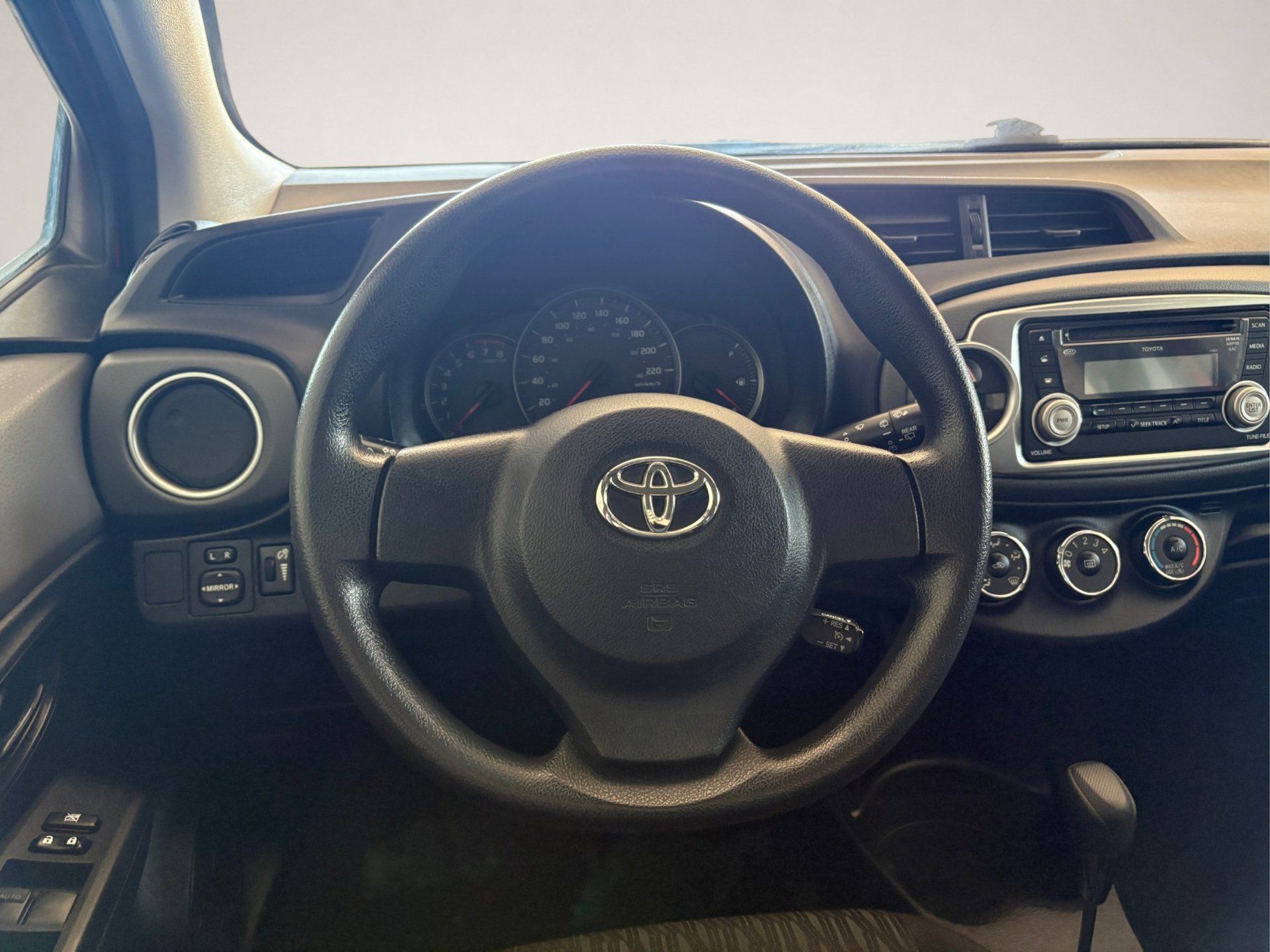 Toyota Yaris 2014 - Thumbnail 7