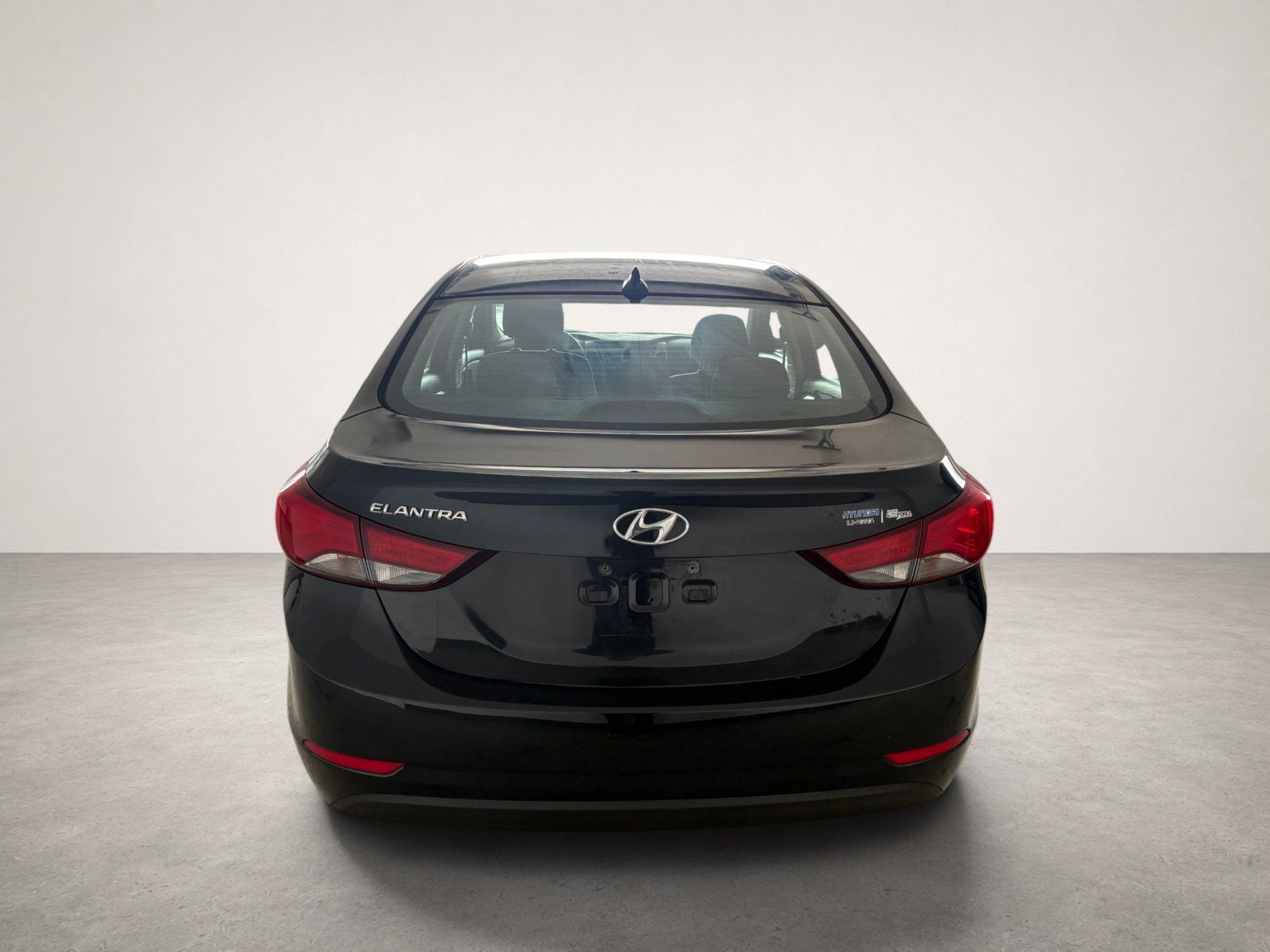 Hyundai Elantra 2015 - Thumbnail 4