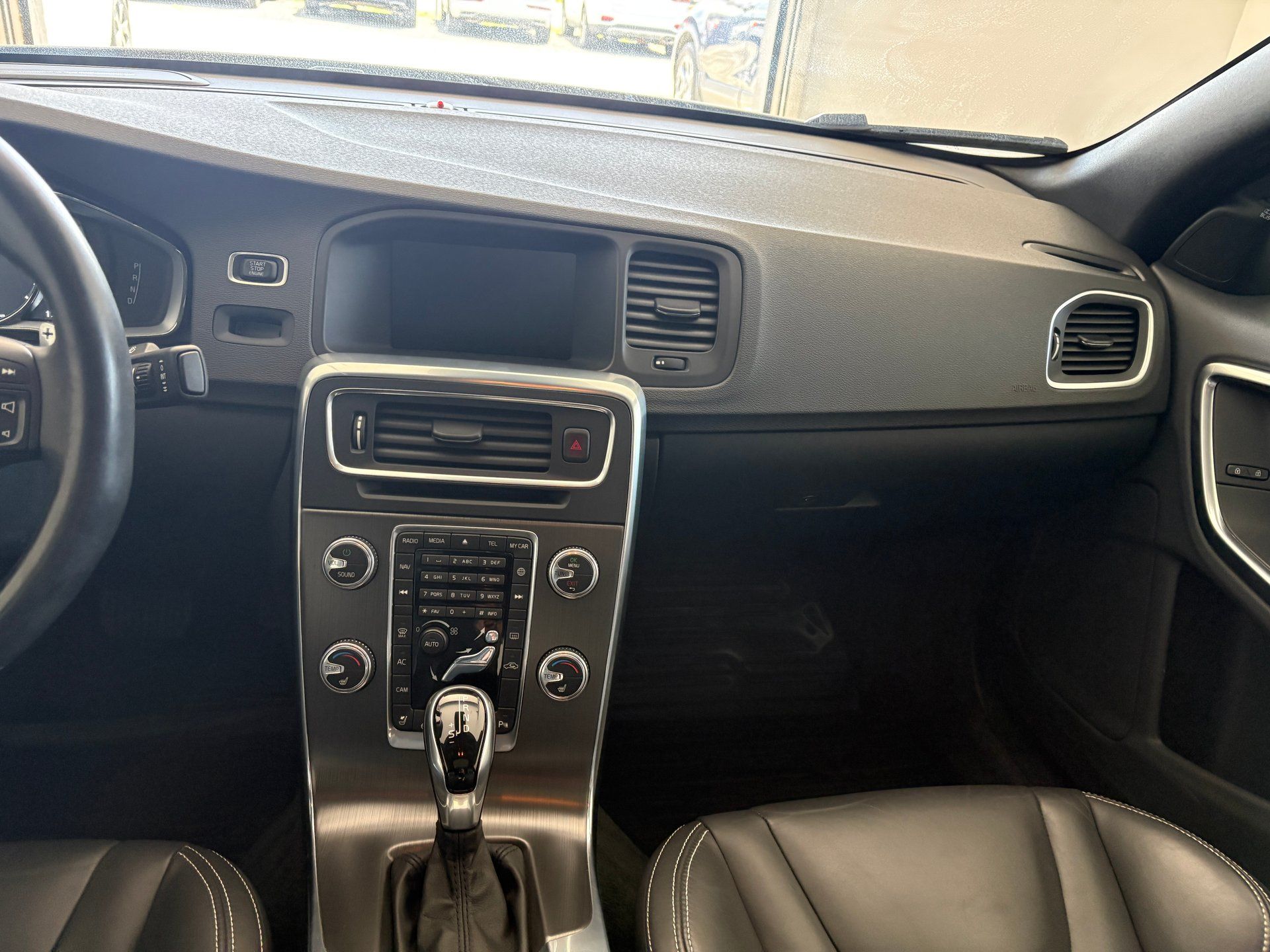 Volvo S60 2015 - Thumbnail 8