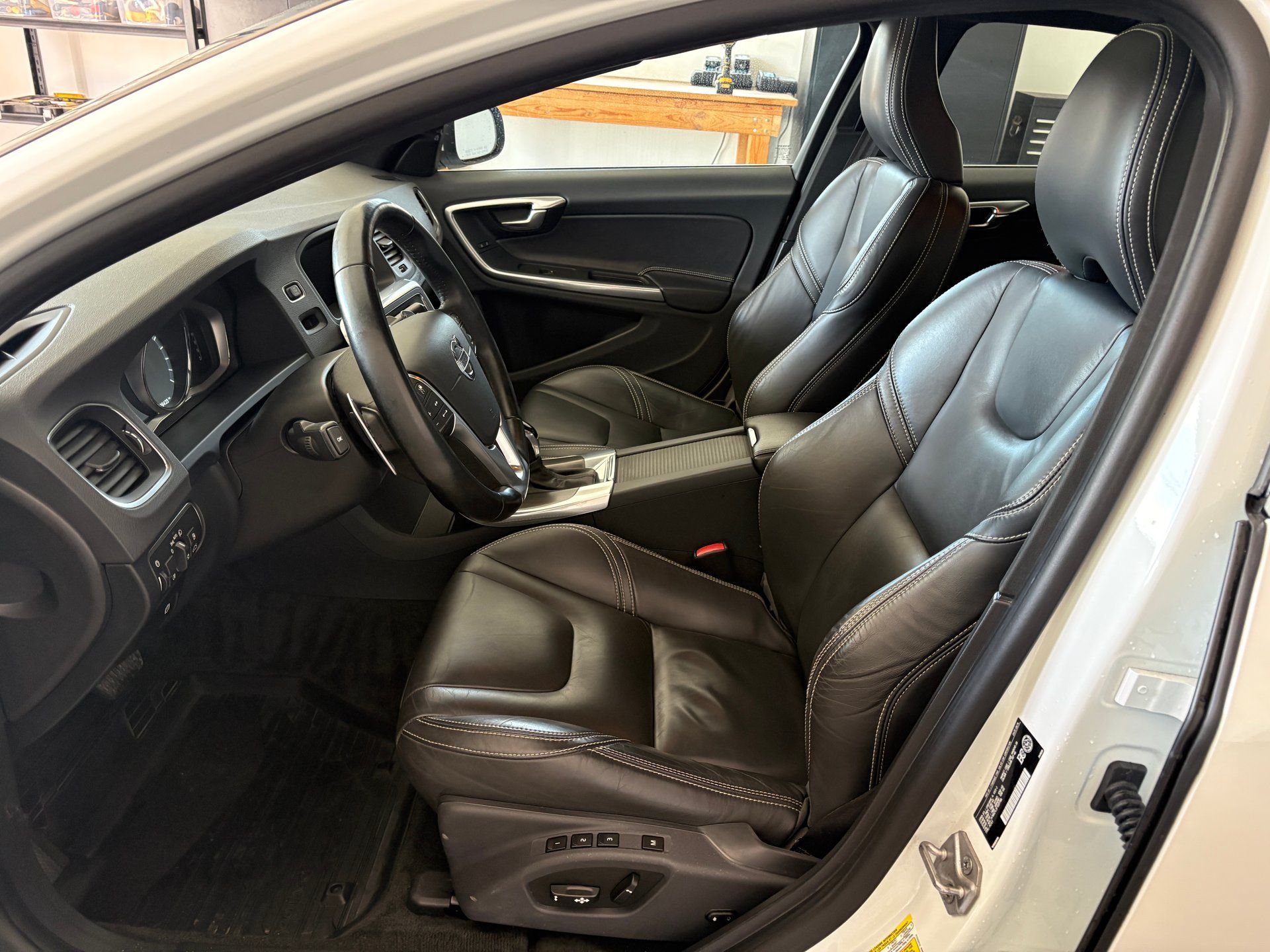 Volvo S60 2015 - Thumbnail 6