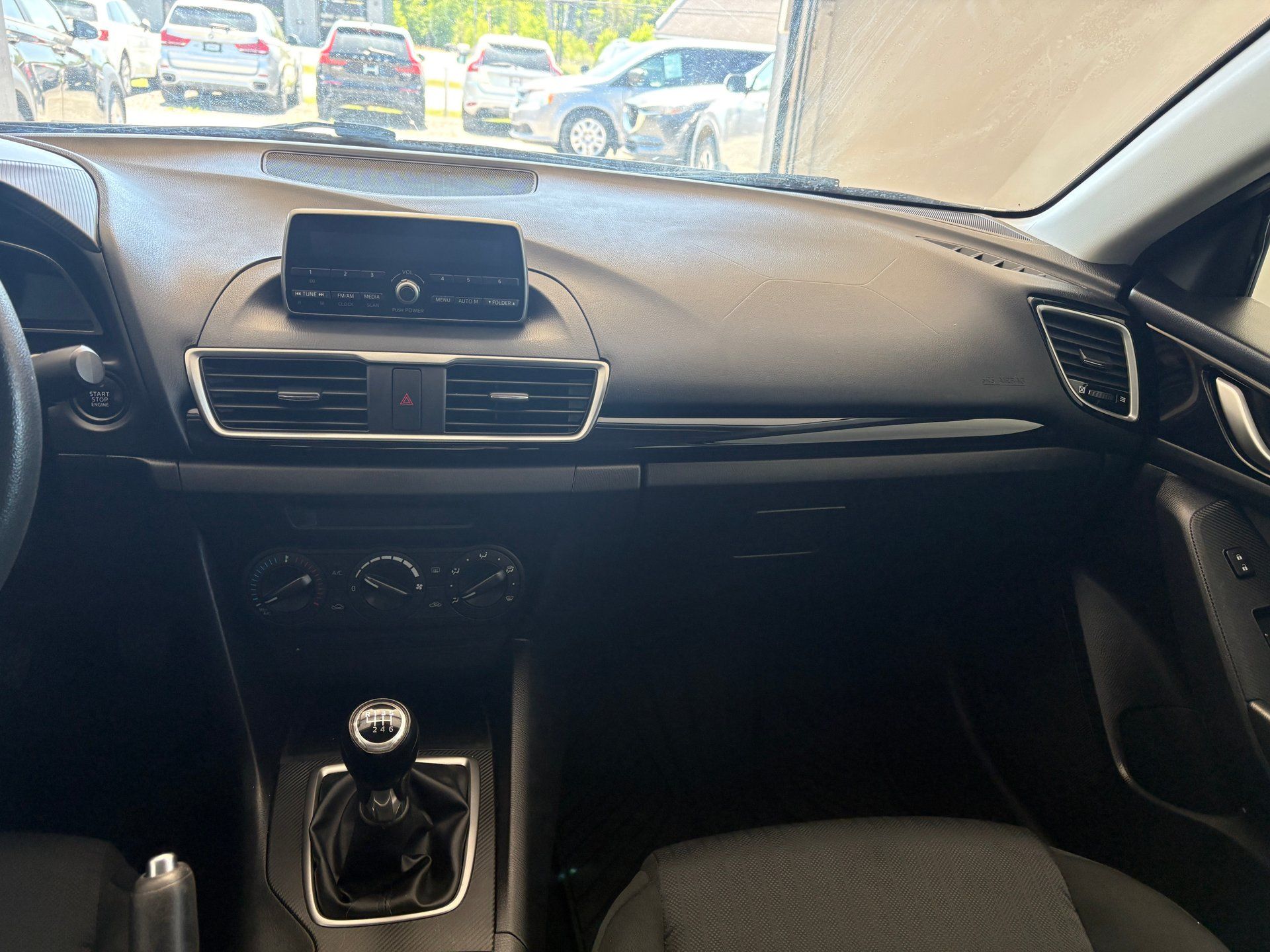 Mazda Mazda3 2015 - Thumbnail 8