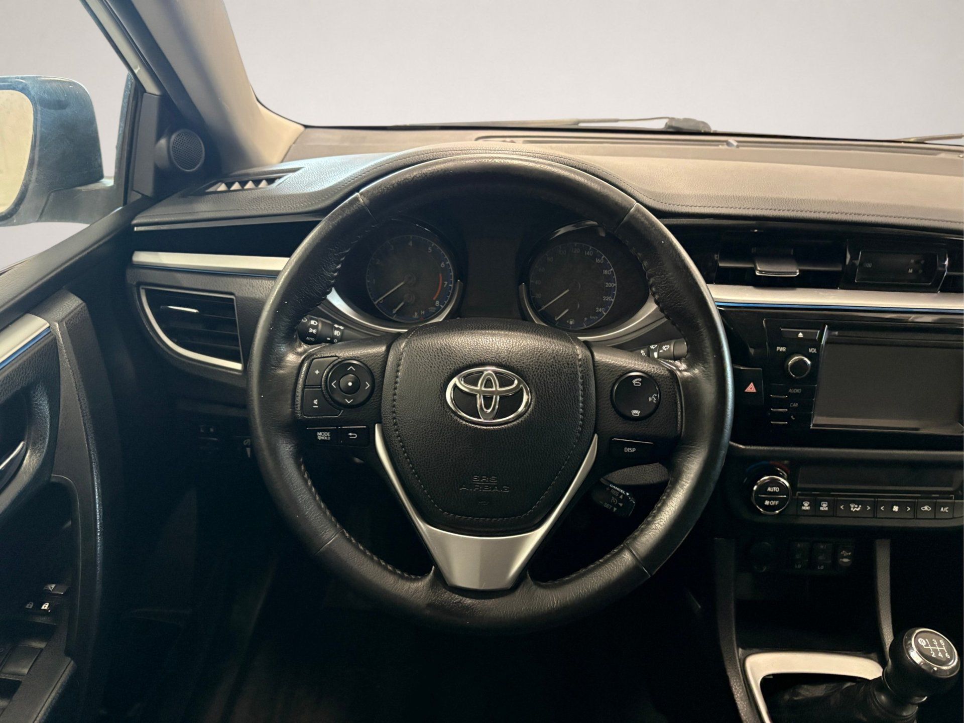 Toyota Corolla 2015 - Thumbnail 7