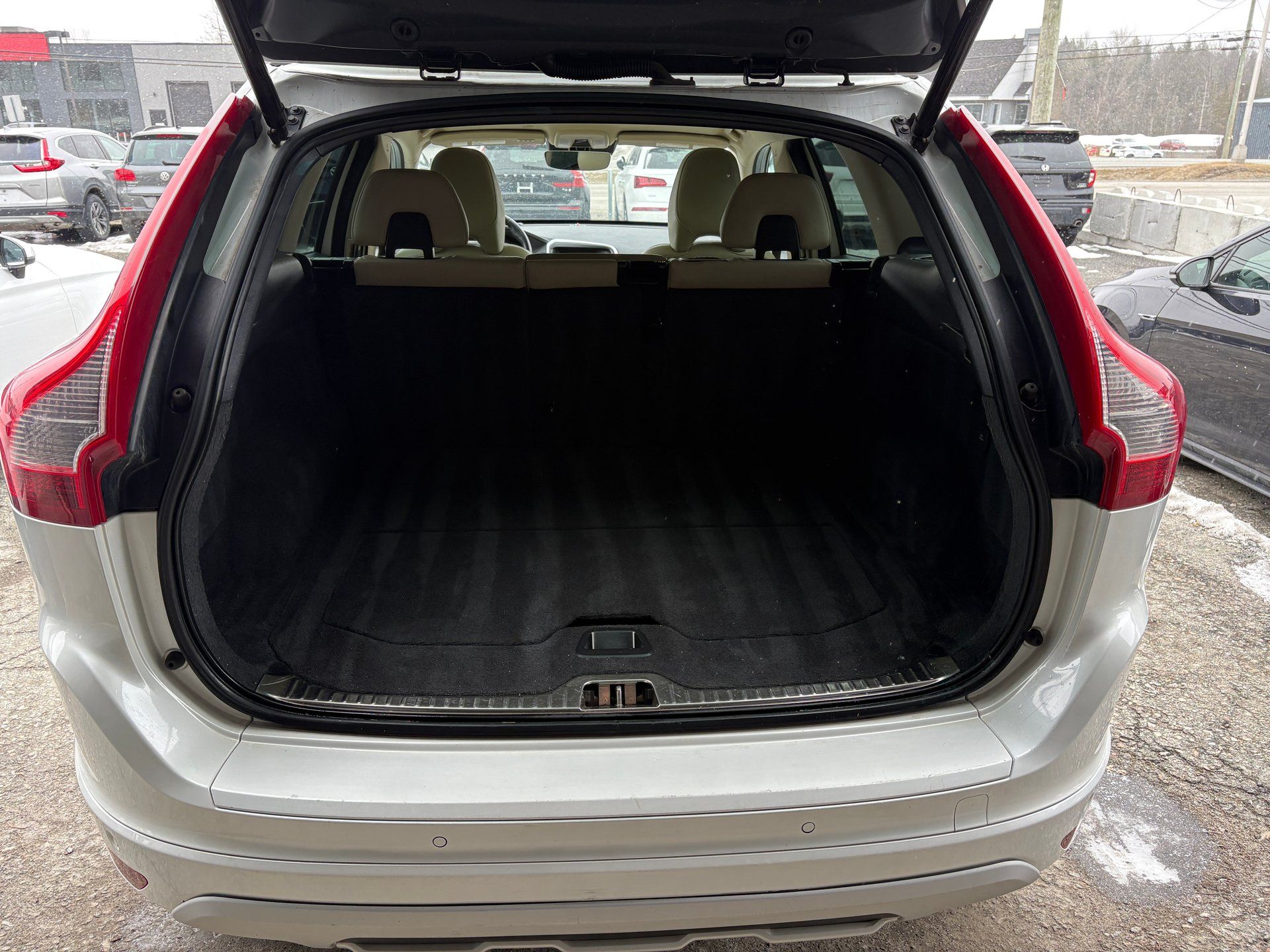 Volvo XC60 2016 - Thumbnail 10
