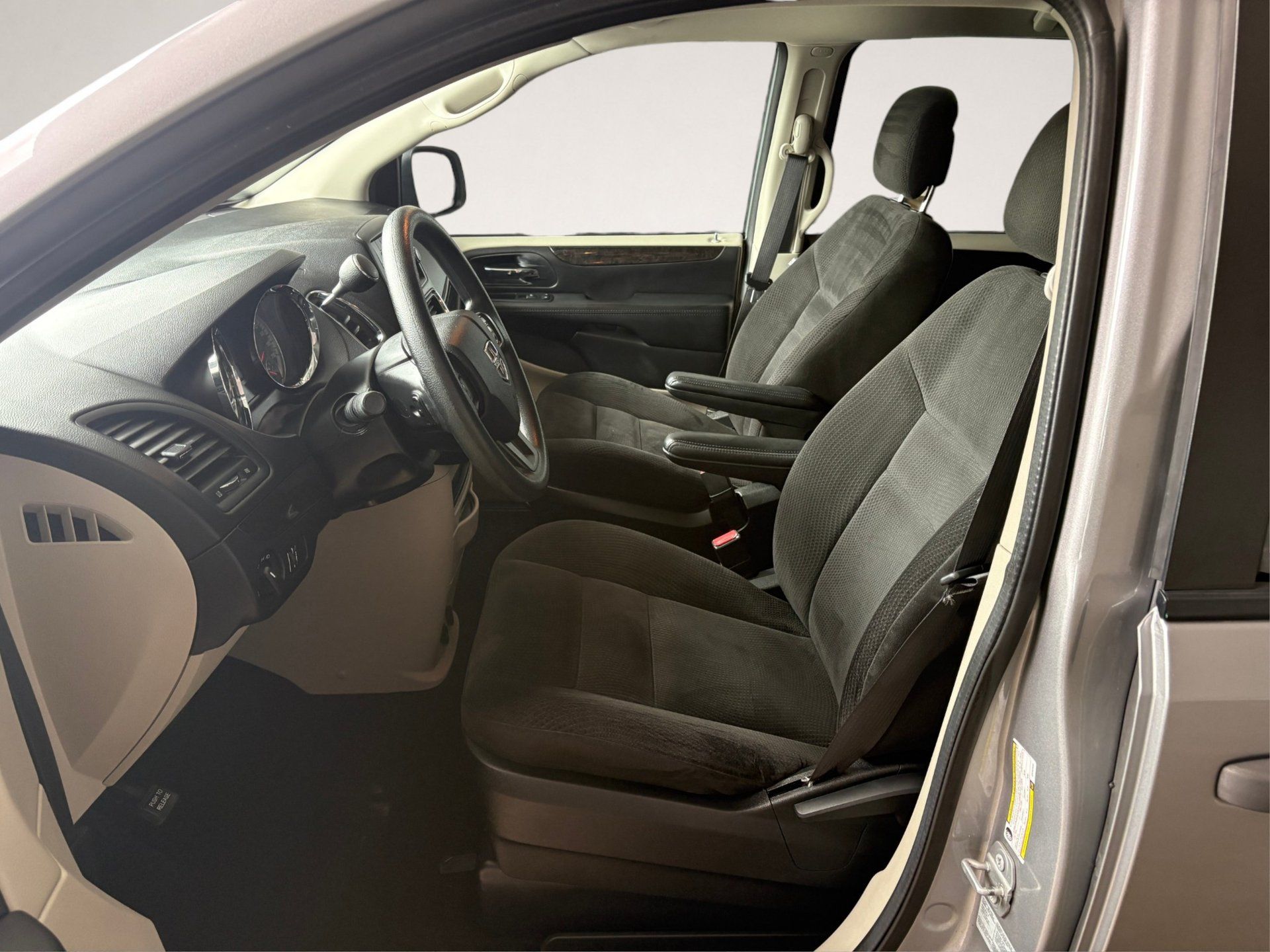 Dodge Grand Caravan 2016 - Thumbnail 6