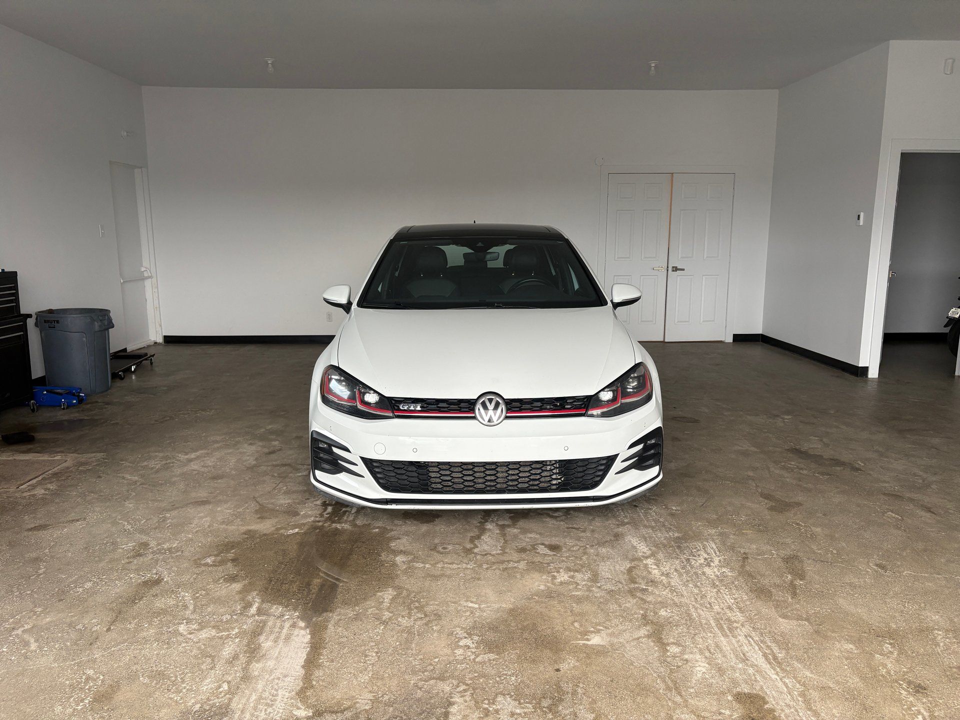 Volkswagen Golf GTI 2018 - Thumbnail 1
