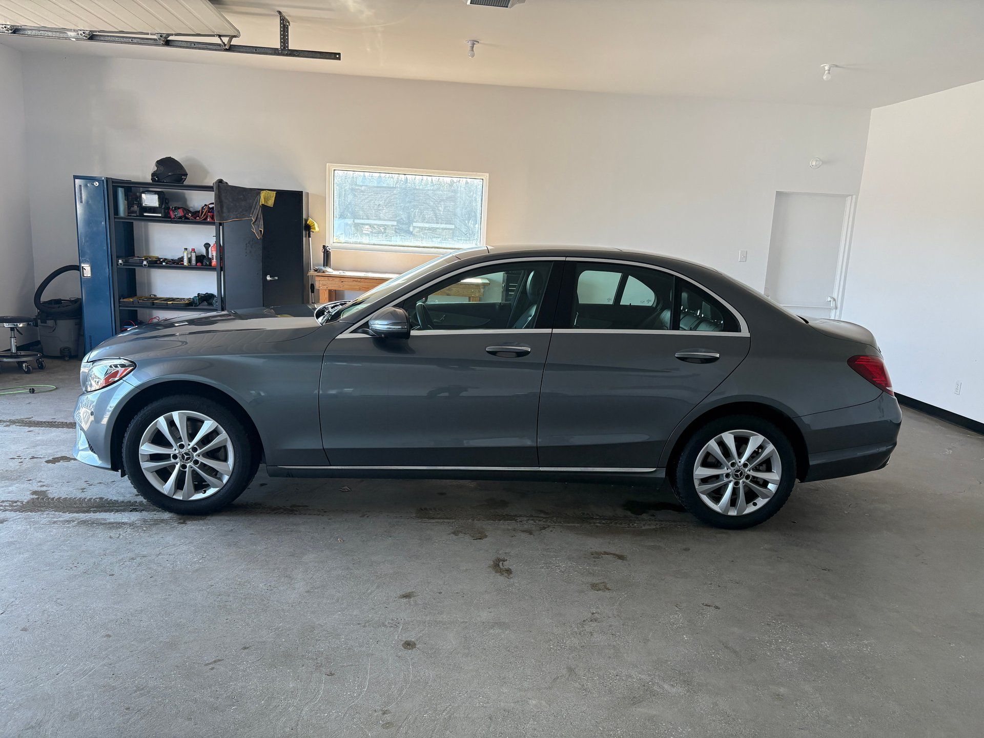 Mercedes-Benz C 300 2019 - Thumbnail 3