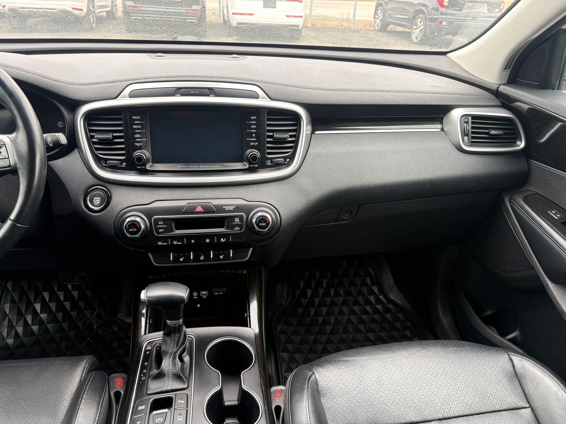 Kia Sorento 2020 - Thumbnail 8