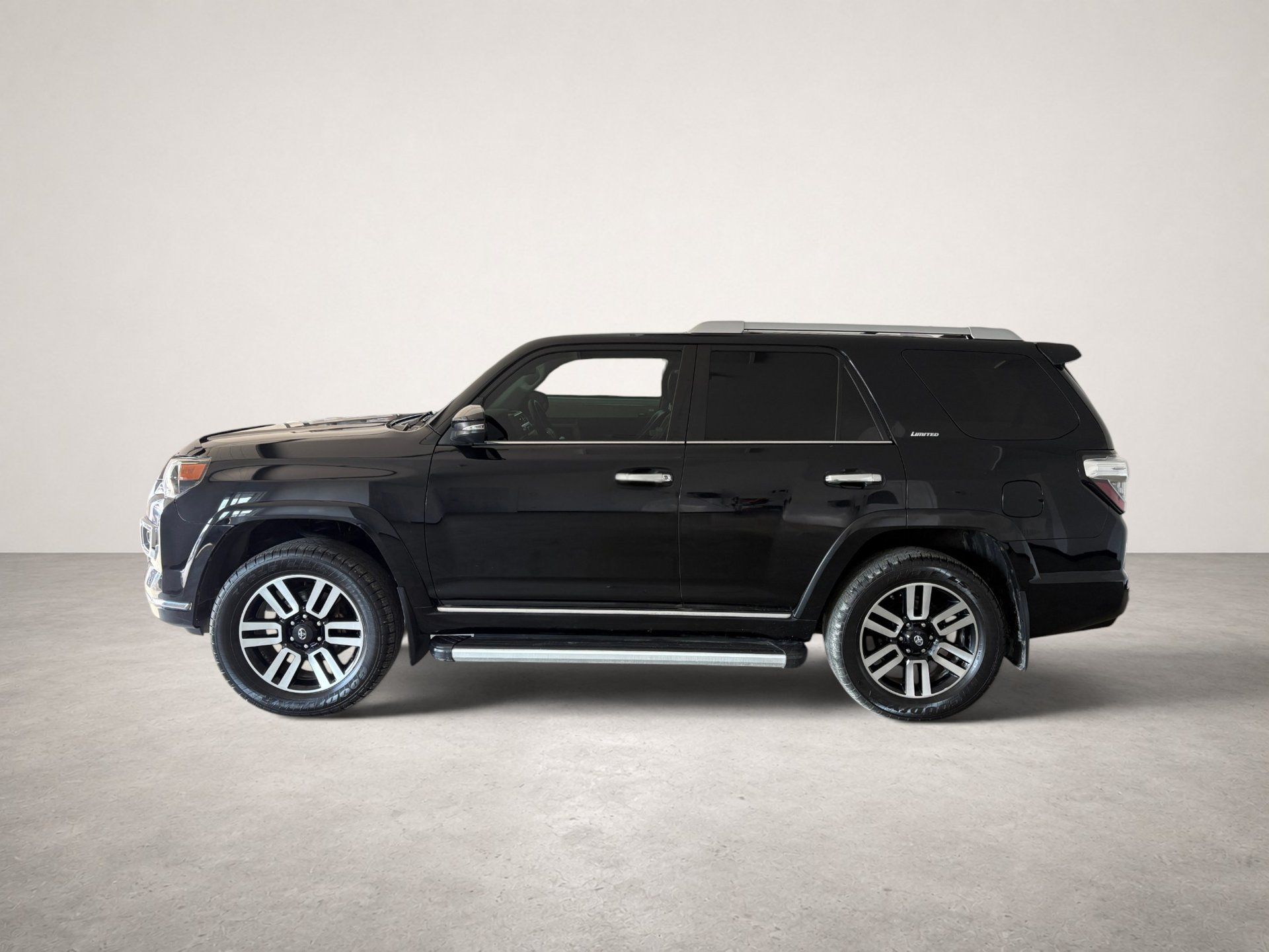 Toyota 4Runner 2017 - Thumbnail 3